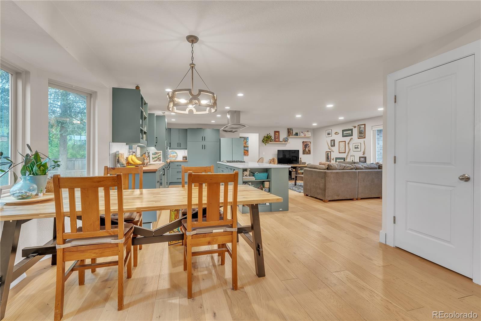 MLS Image #13 for 3163 s boston court,denver, Colorado