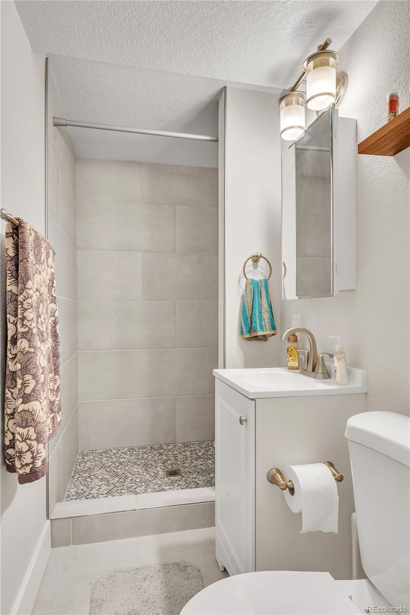 MLS Image #33 for 3163 s boston court,denver, Colorado