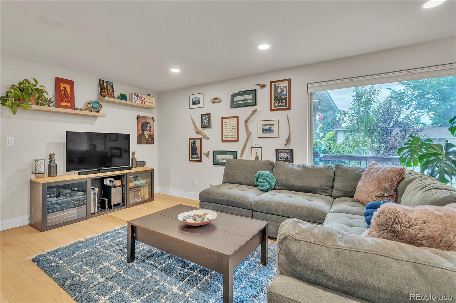 MLS Image #9 for 3163 s boston court,denver, Colorado