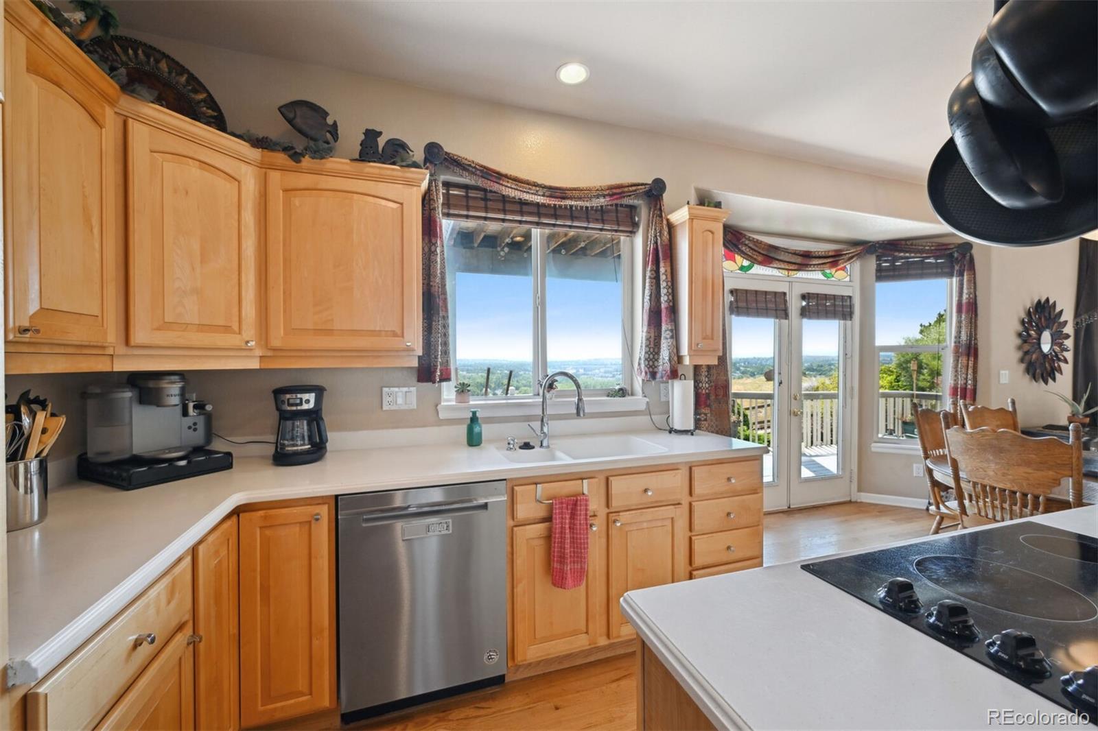 MLS Image #10 for 10520 w vassar drive,lakewood, Colorado