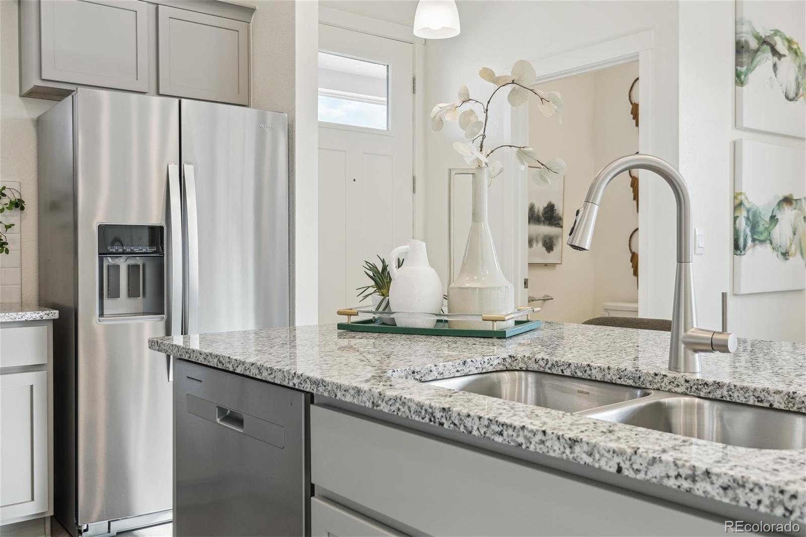 MLS Image #5 for 1388 s boston court,denver, Colorado