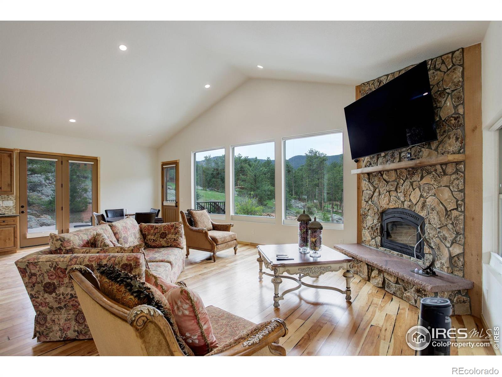 MLS Image #2 for 178  cree court,lyons, Colorado