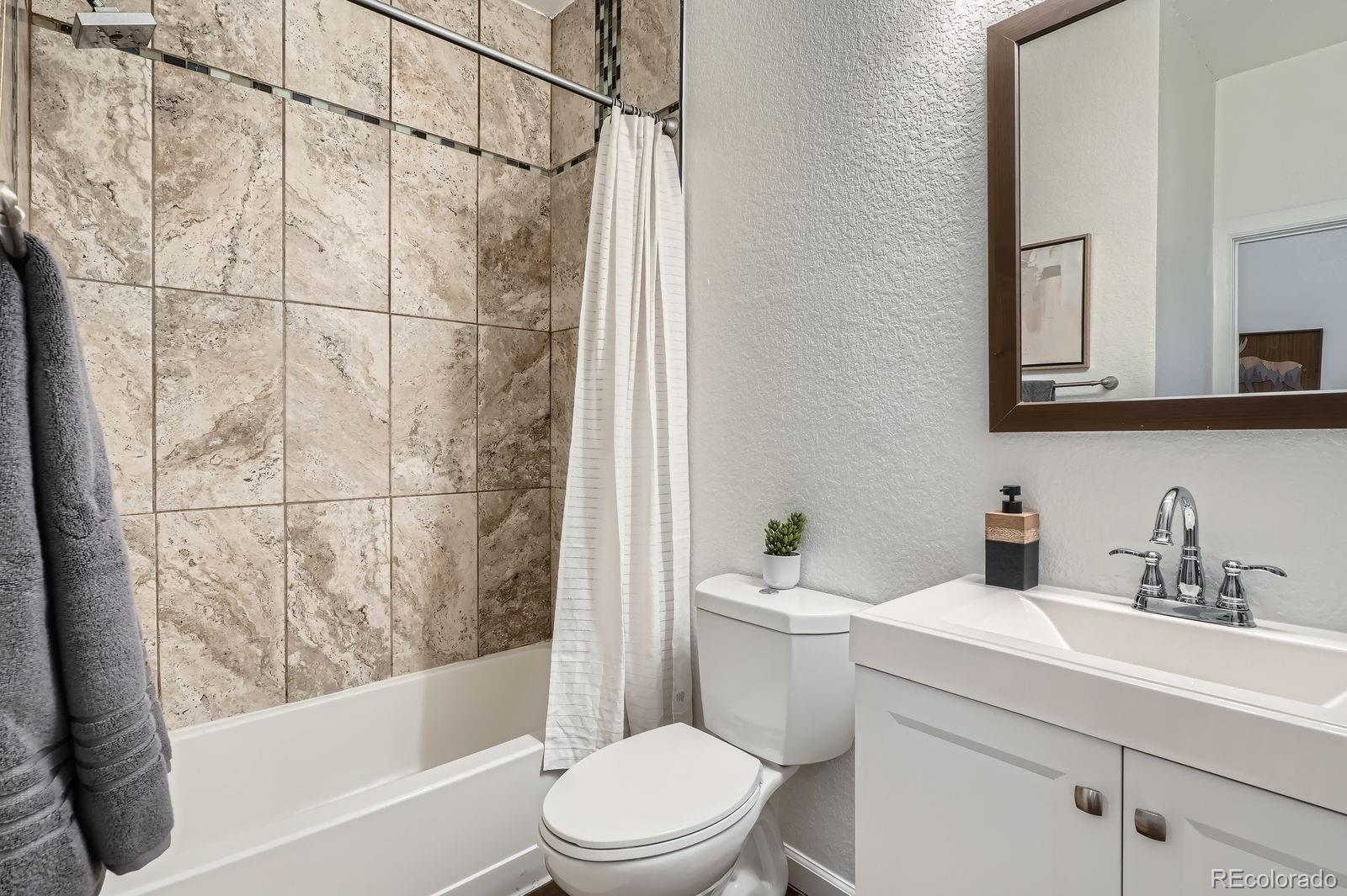 MLS Image #15 for 2426 s acoma street,denver, Colorado