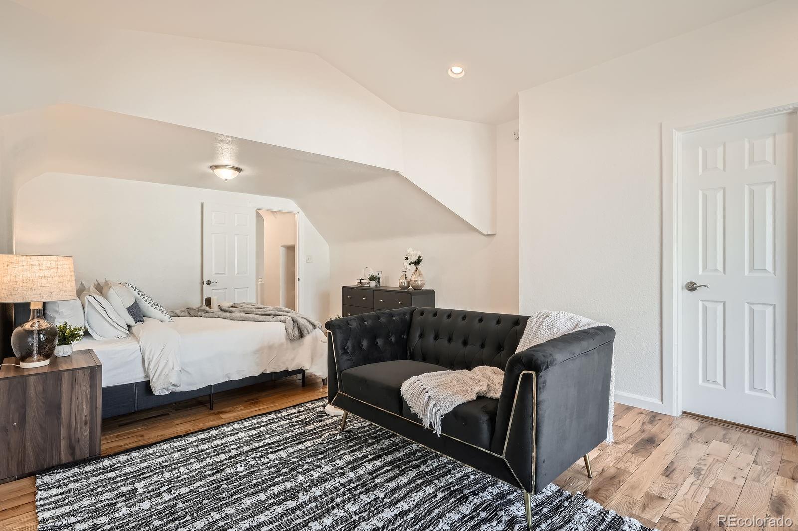 MLS Image #18 for 2426 s acoma street,denver, Colorado