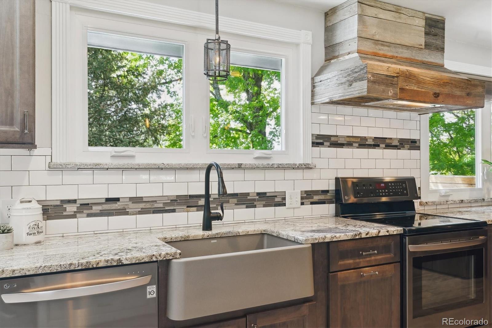 MLS Image #8 for 6537 s brentwood way,littleton, Colorado