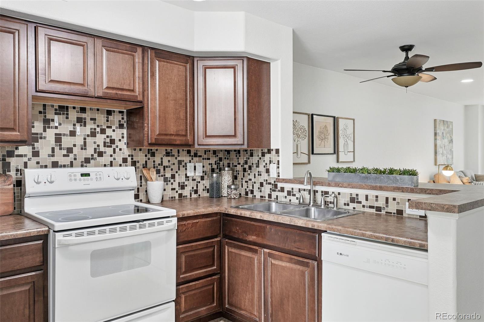 MLS Image #14 for 3300 w florida avenue,denver, Colorado