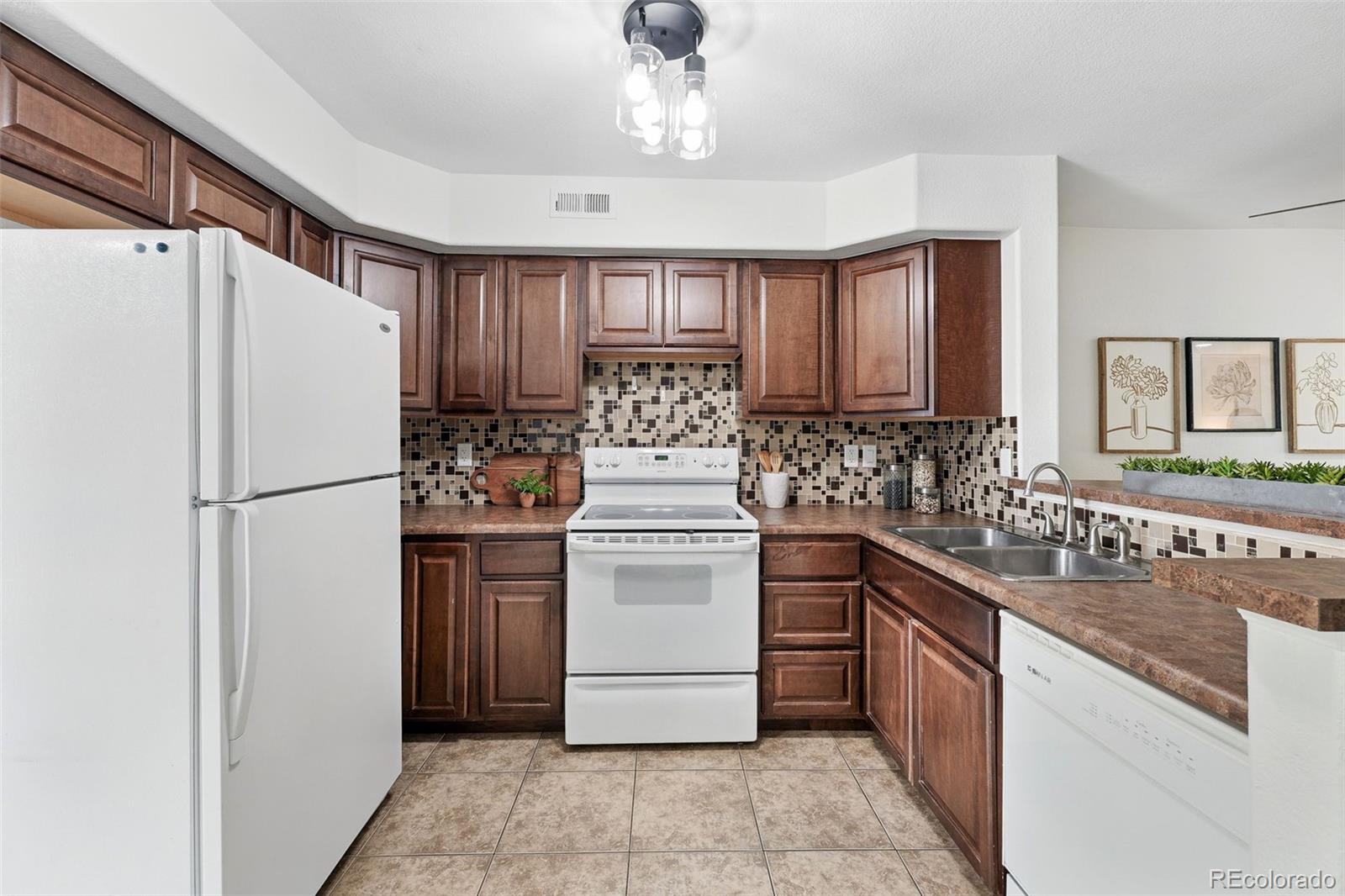 MLS Image #16 for 3300 w florida avenue,denver, Colorado