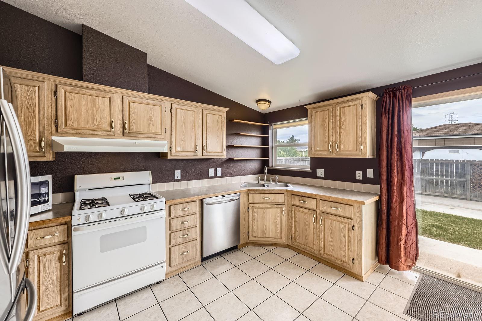 MLS Image #7 for 664  stampede drive,brighton, Colorado