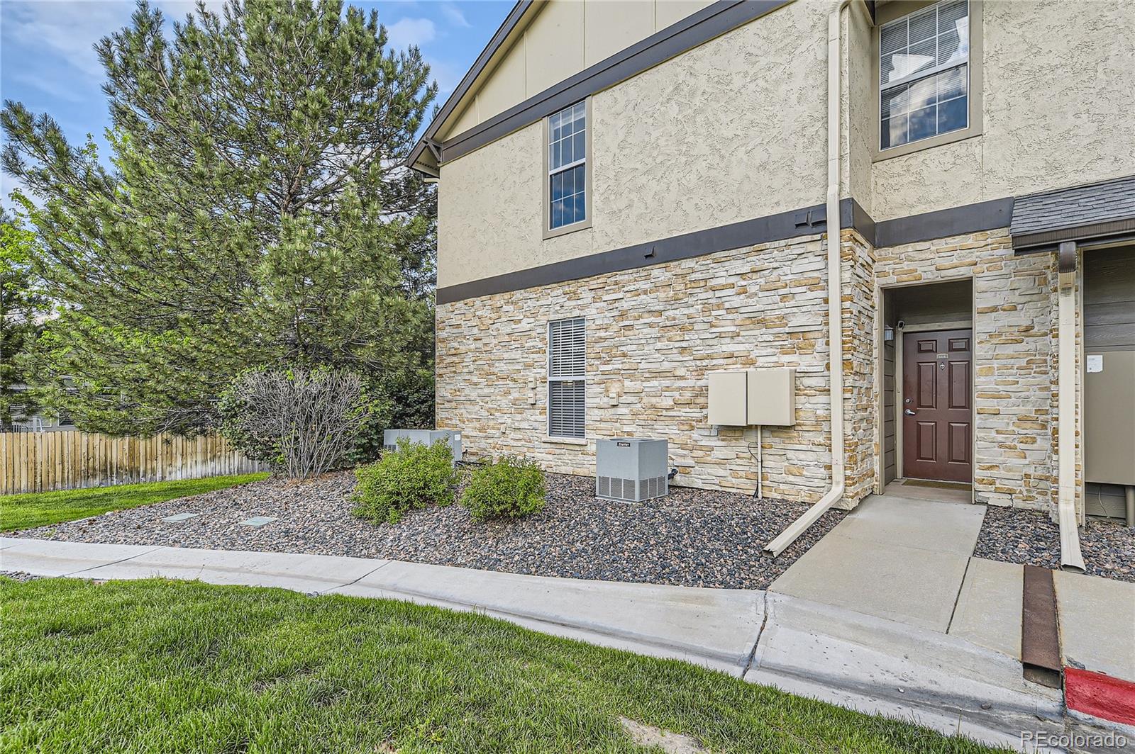 MLS Image #2 for 7418 s quail circle,littleton, Colorado