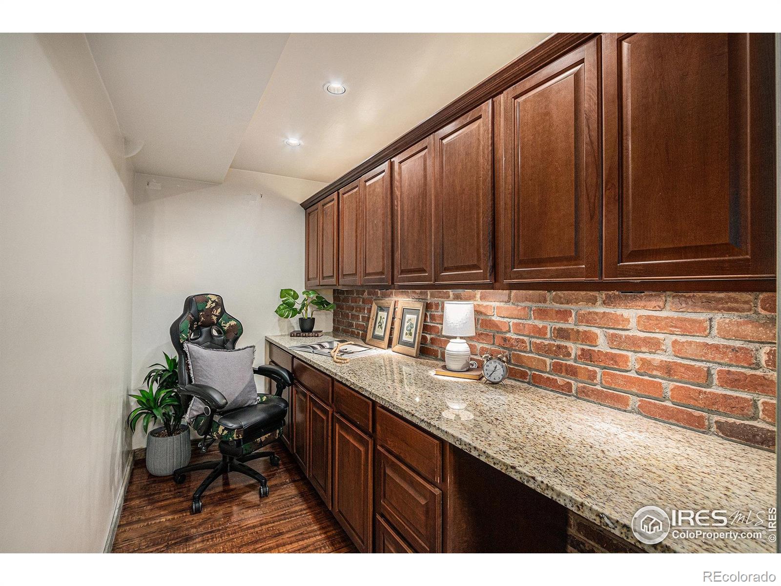 MLS Image #11 for 415 s howes street,fort collins, Colorado