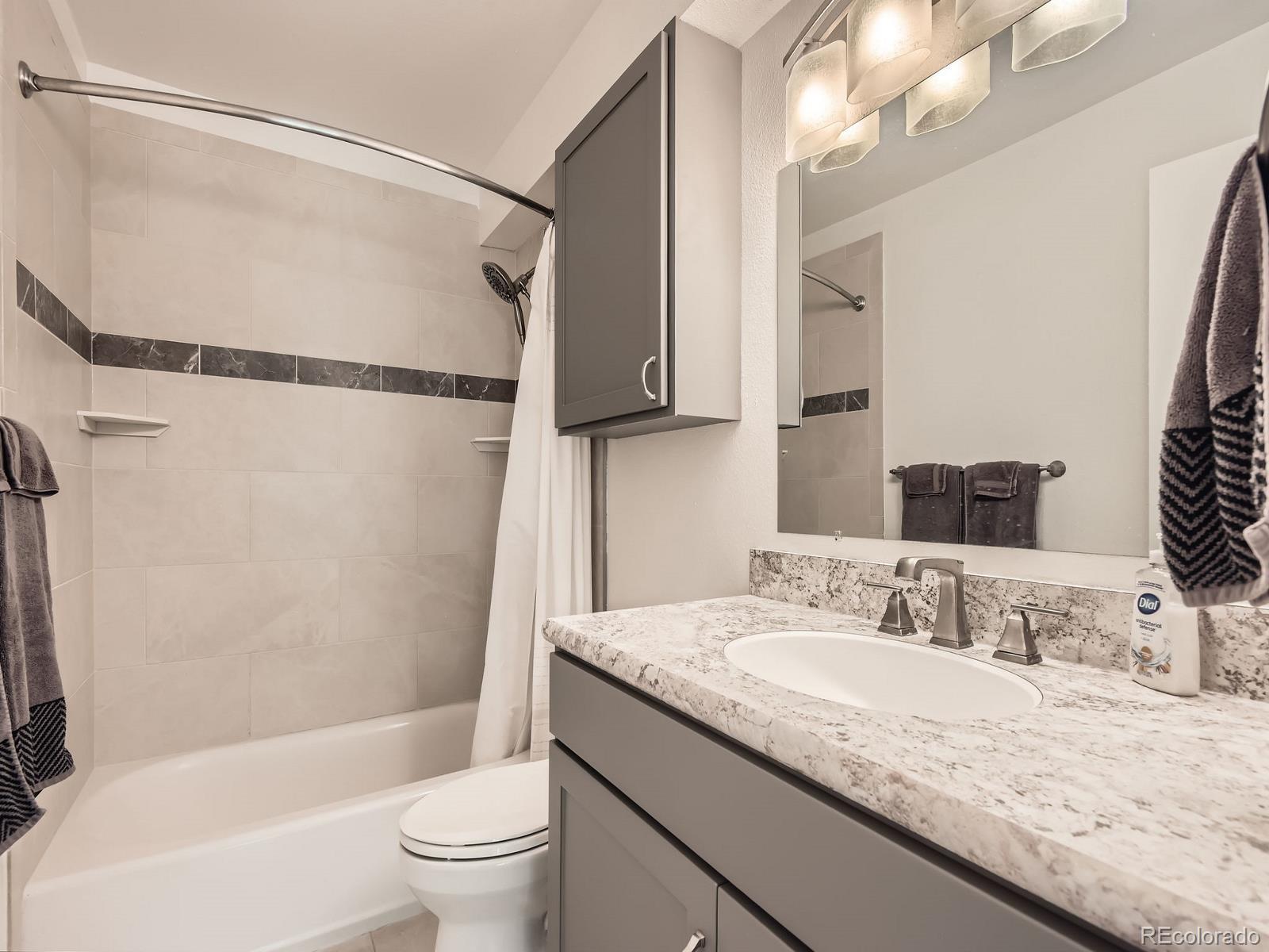 MLS Image #3 for 13645 e yale avenue,aurora, Colorado