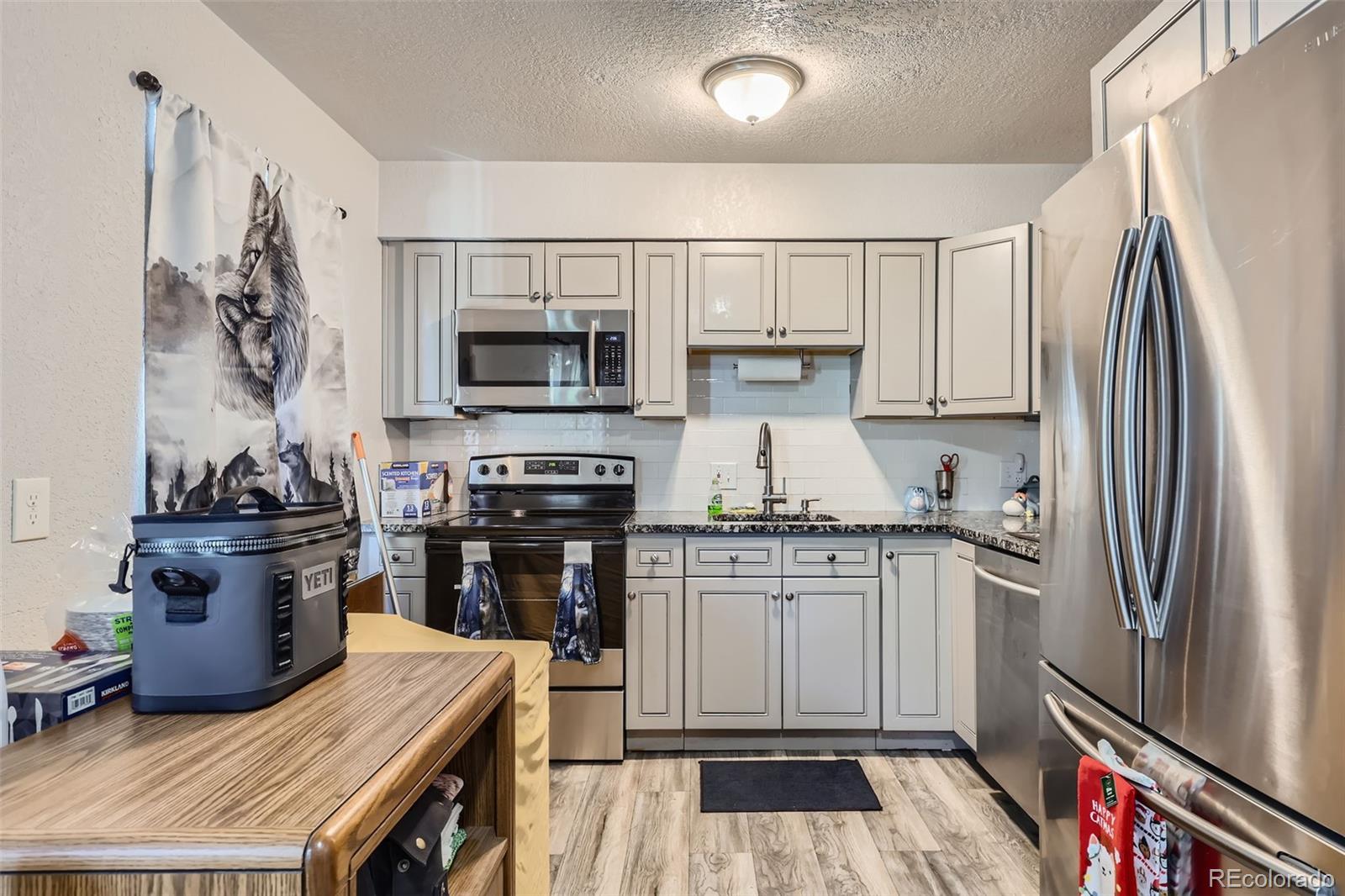 MLS Image #15 for 940 s peoria street,aurora, Colorado