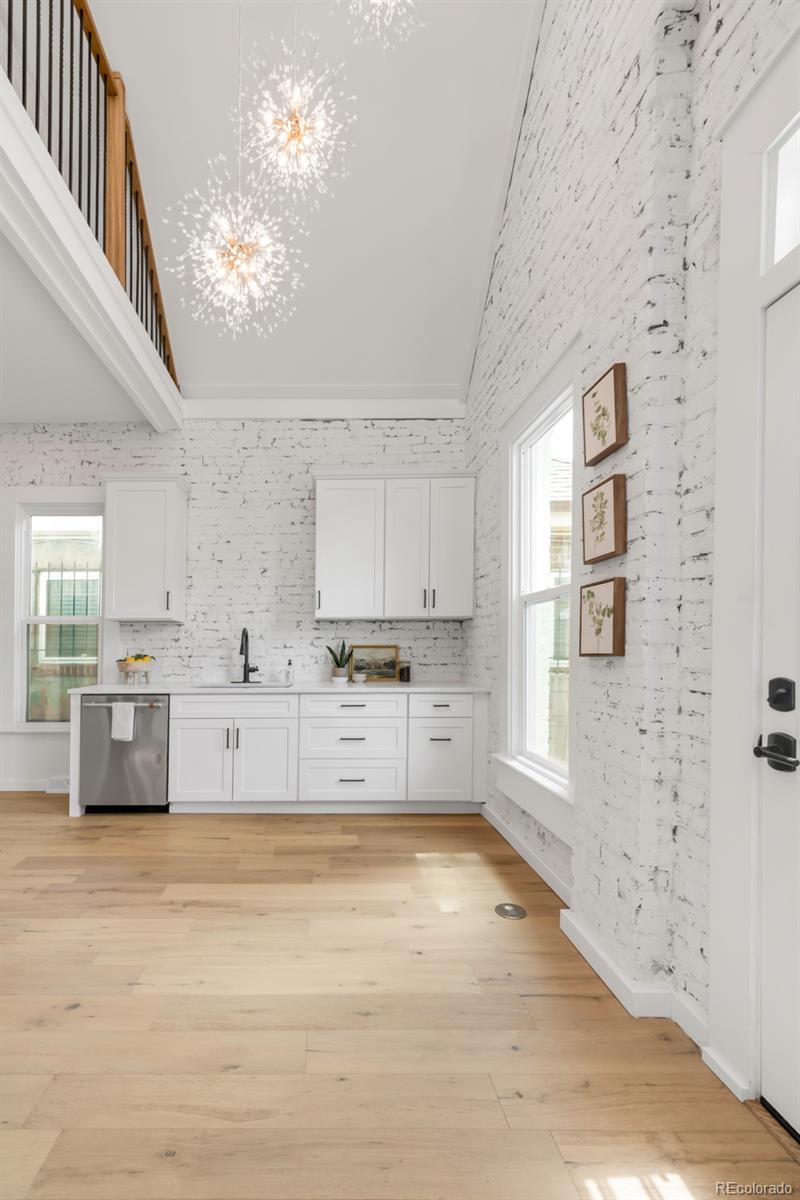 MLS Image #14 for 230 e ellsworth avenue,denver, Colorado