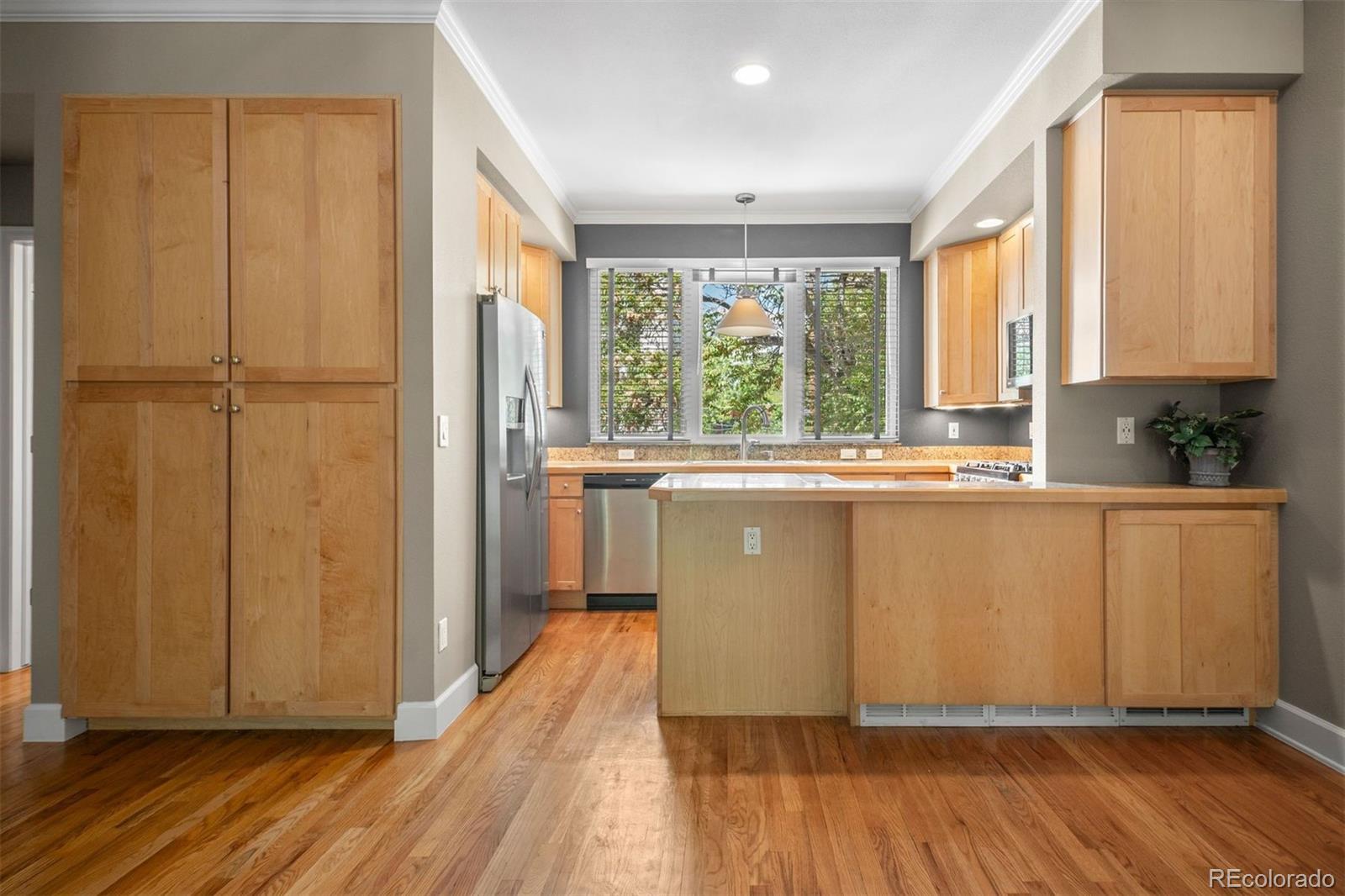 MLS Image #8 for 1635 n franklin street ,denver, Colorado