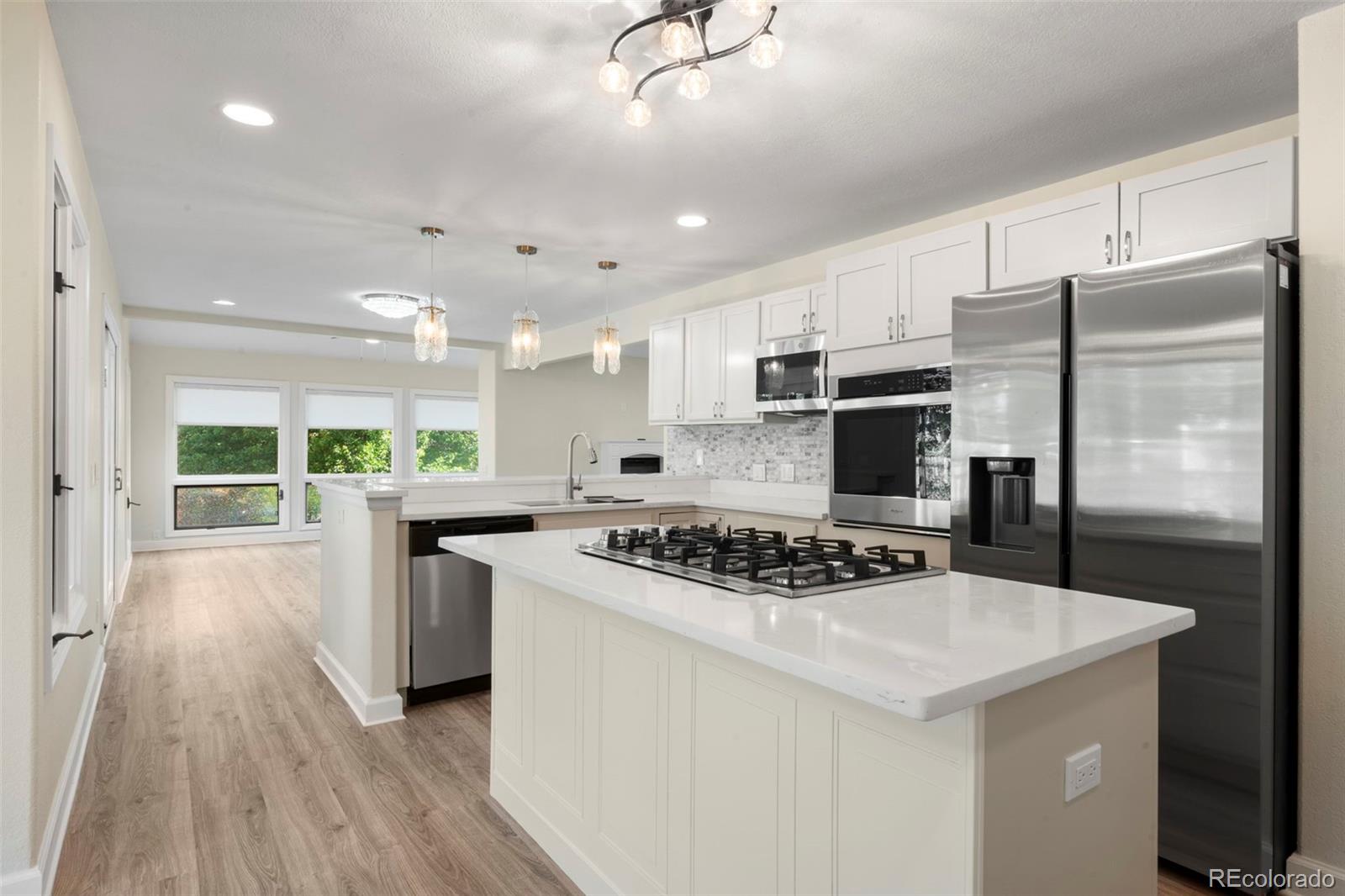 MLS Image #10 for 308  oswego street,aurora, Colorado