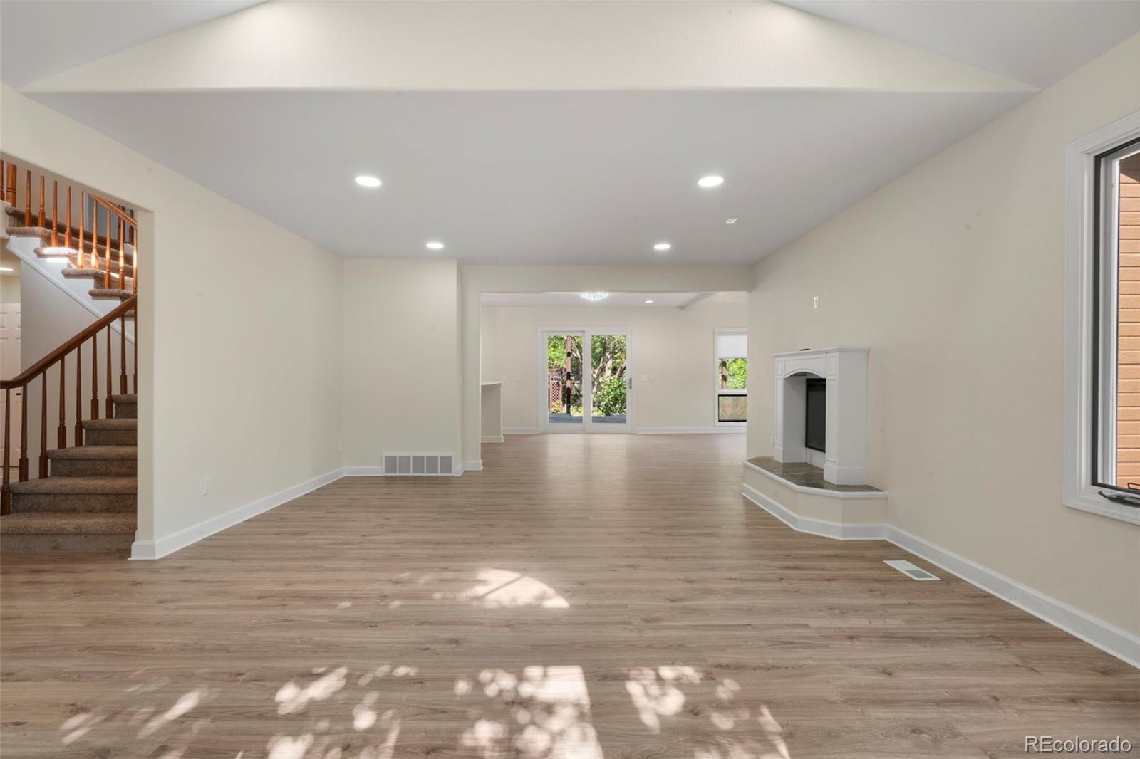 MLS Image #4 for 308  oswego street,aurora, Colorado