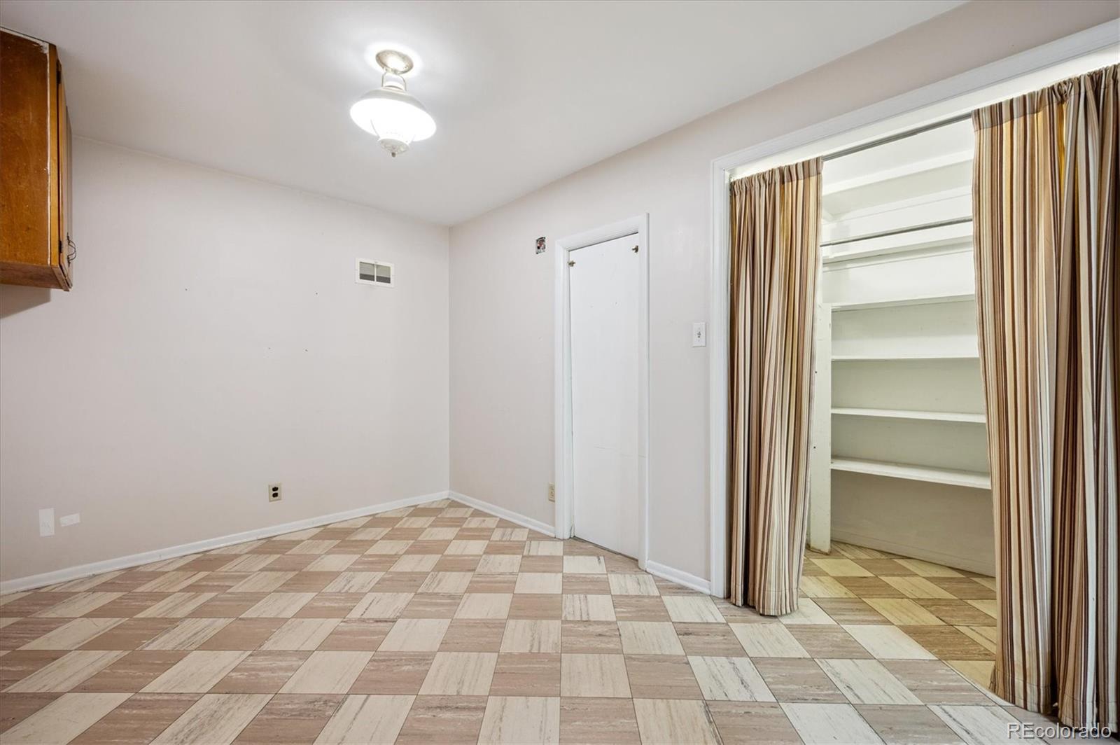 MLS Image #18 for 7120 s chase court,littleton, Colorado