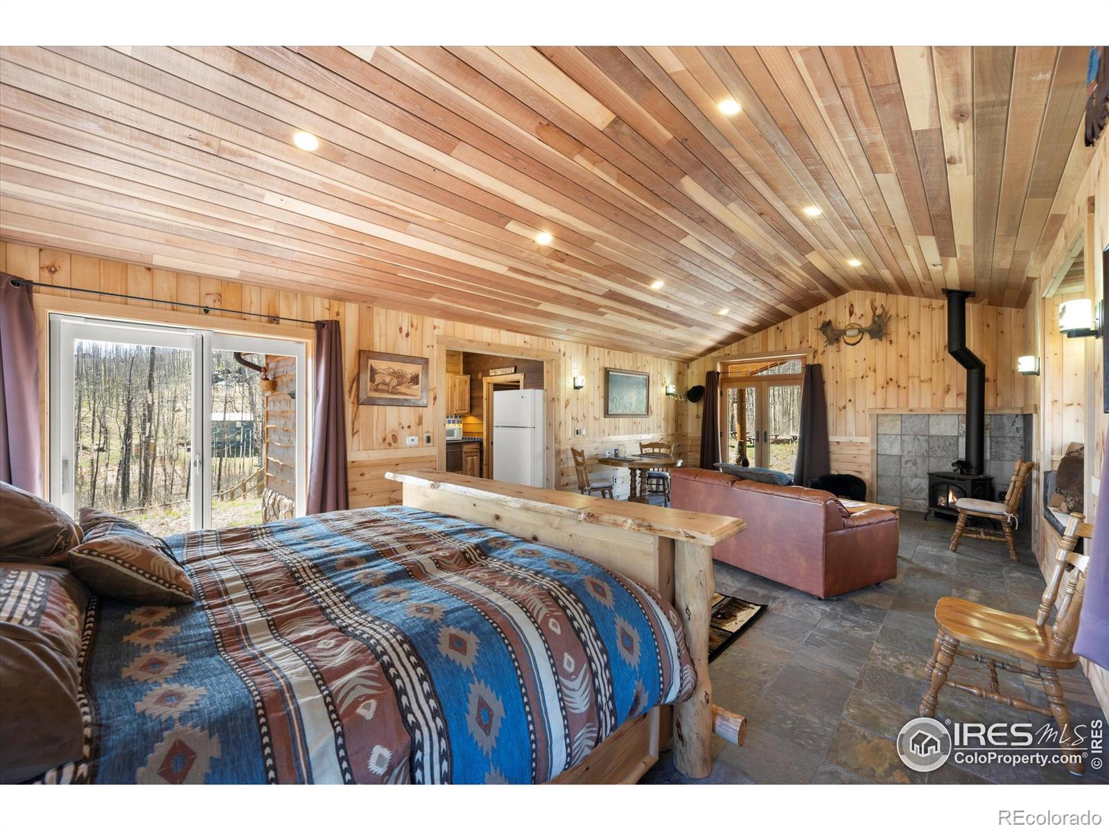MLS Image #11 for 777  powder horn trail,bellvue, Colorado