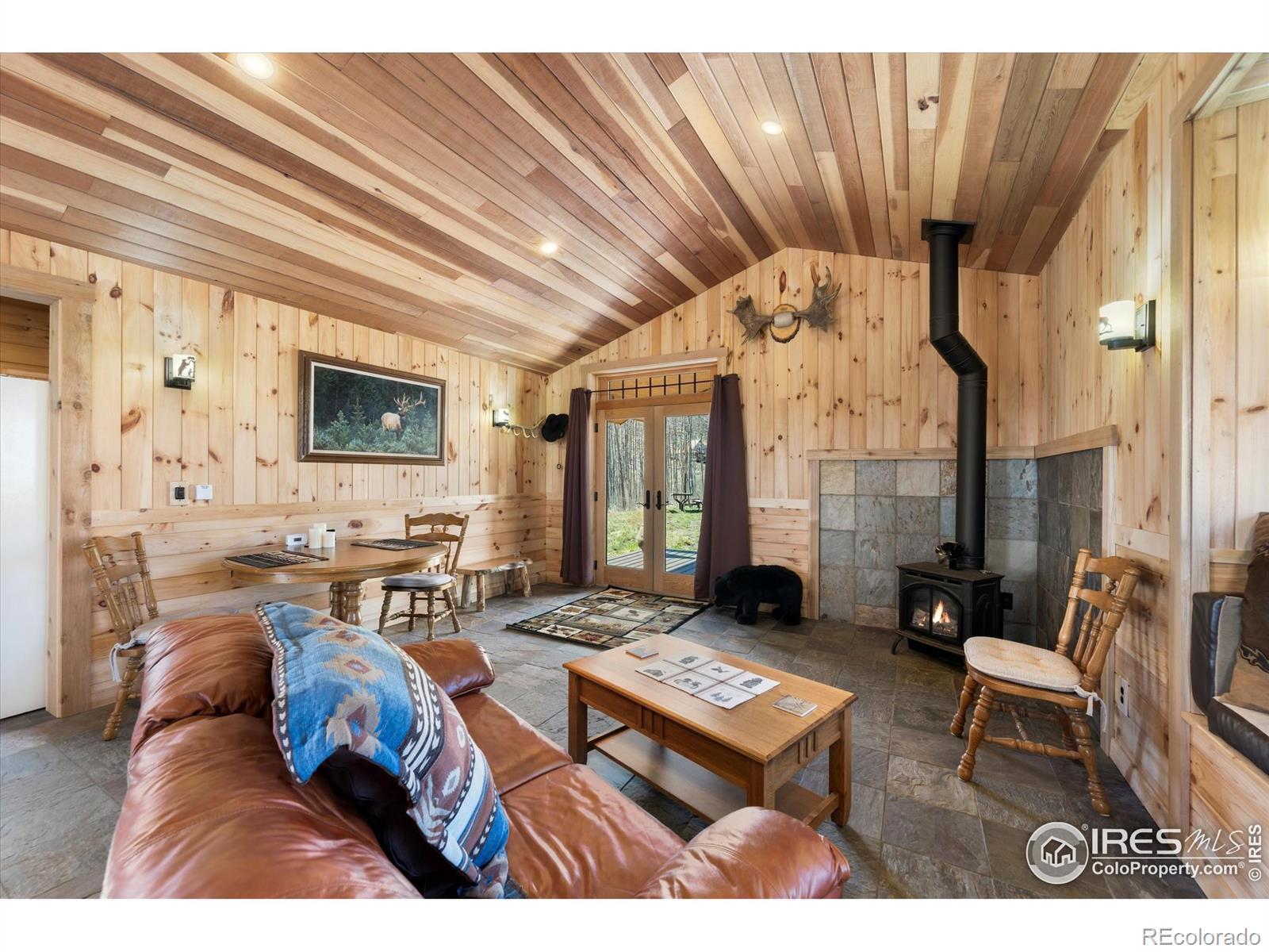 MLS Image #7 for 777  powder horn trail,bellvue, Colorado