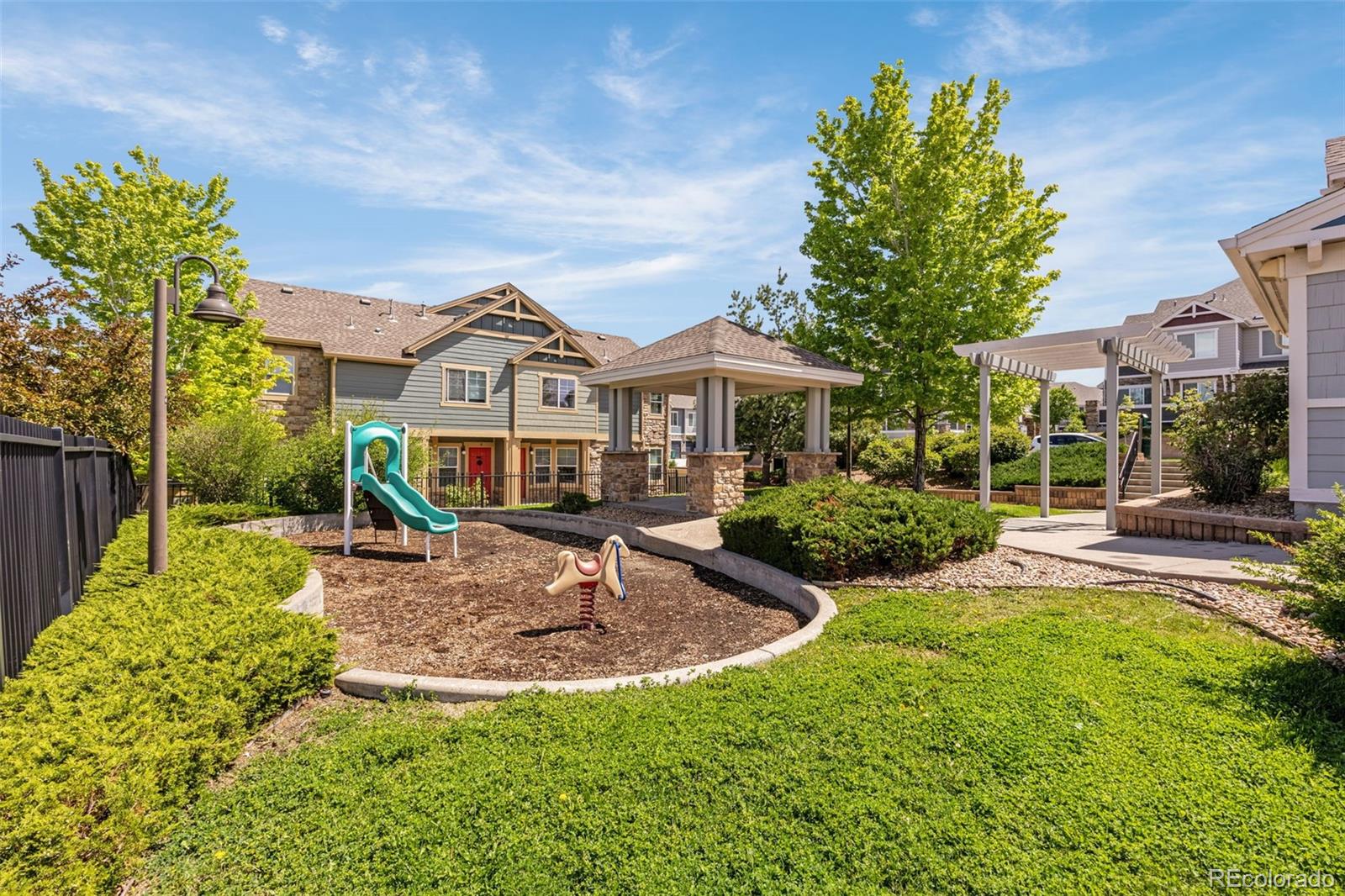 MLS Image #1 for 23560  alamo place b,aurora, Colorado