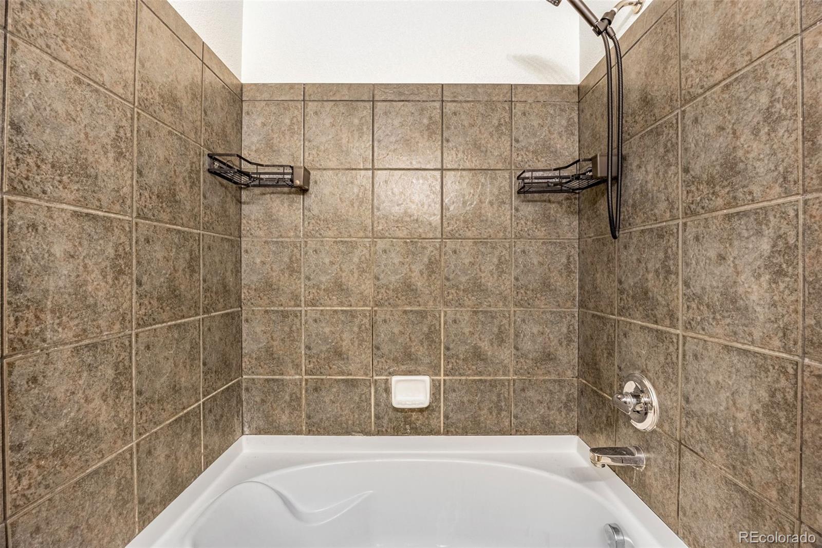 MLS Image #15 for 23560  alamo place b,aurora, Colorado