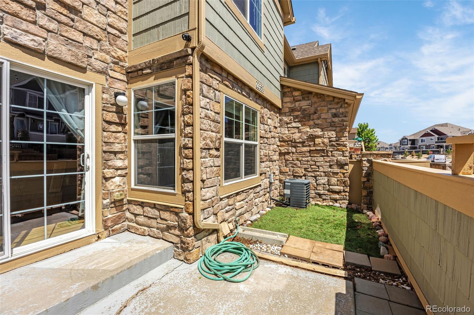 MLS Image #25 for 23560  alamo place b,aurora, Colorado