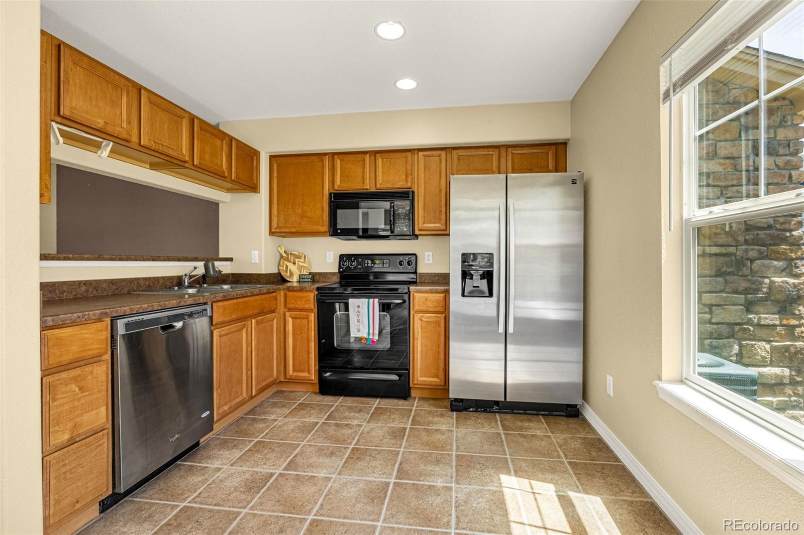 MLS Image #7 for 23560  alamo place b,aurora, Colorado