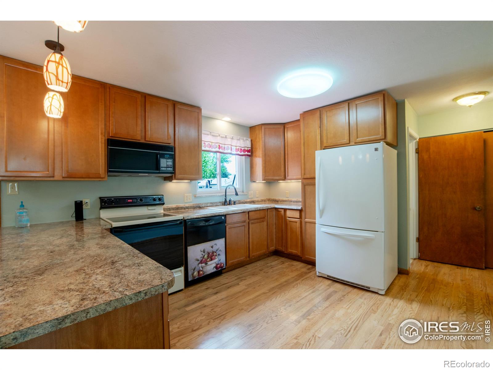 MLS Image #18 for 1204  sherri mar court,longmont, Colorado