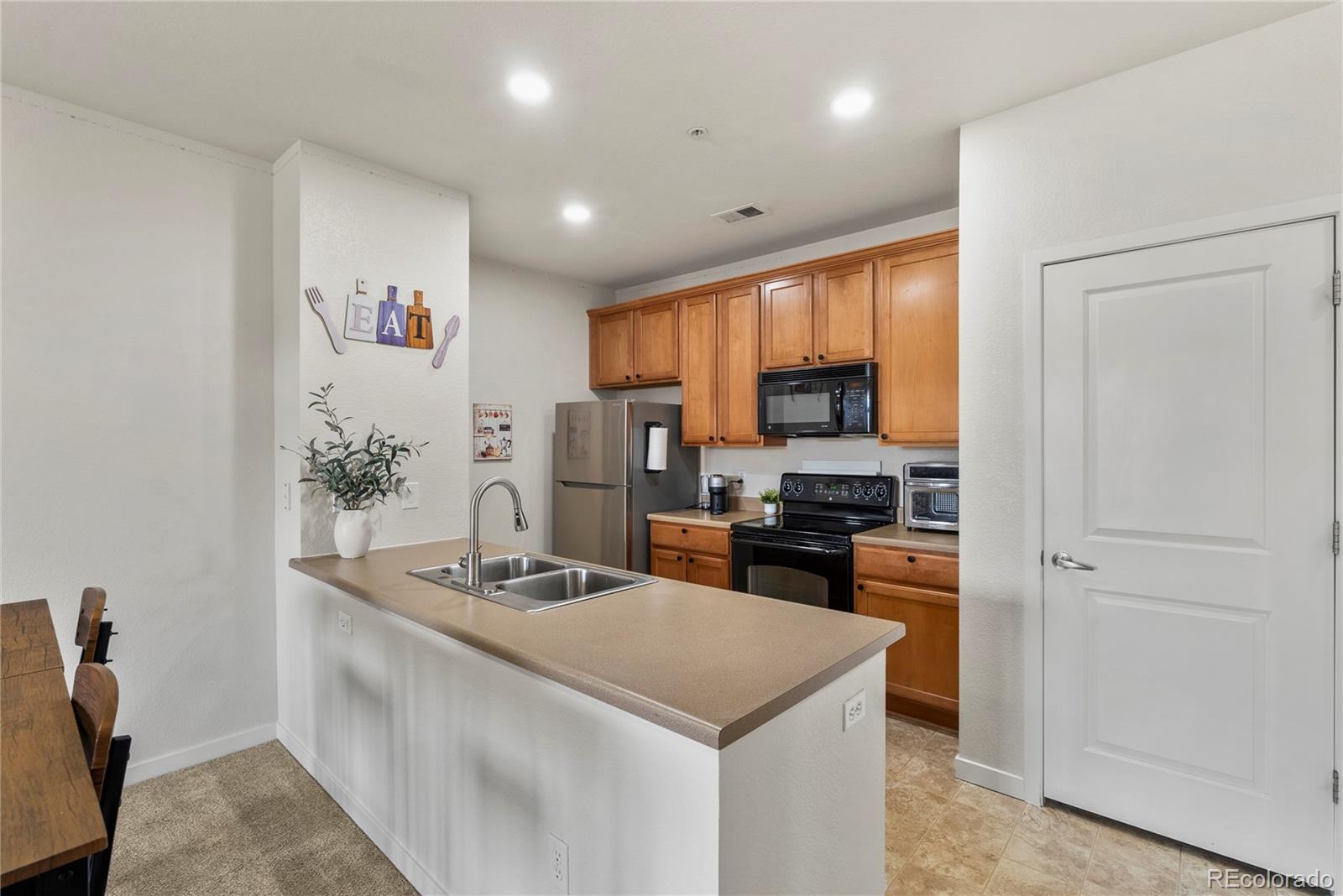 MLS Image #4 for 4100  albion street,denver, Colorado