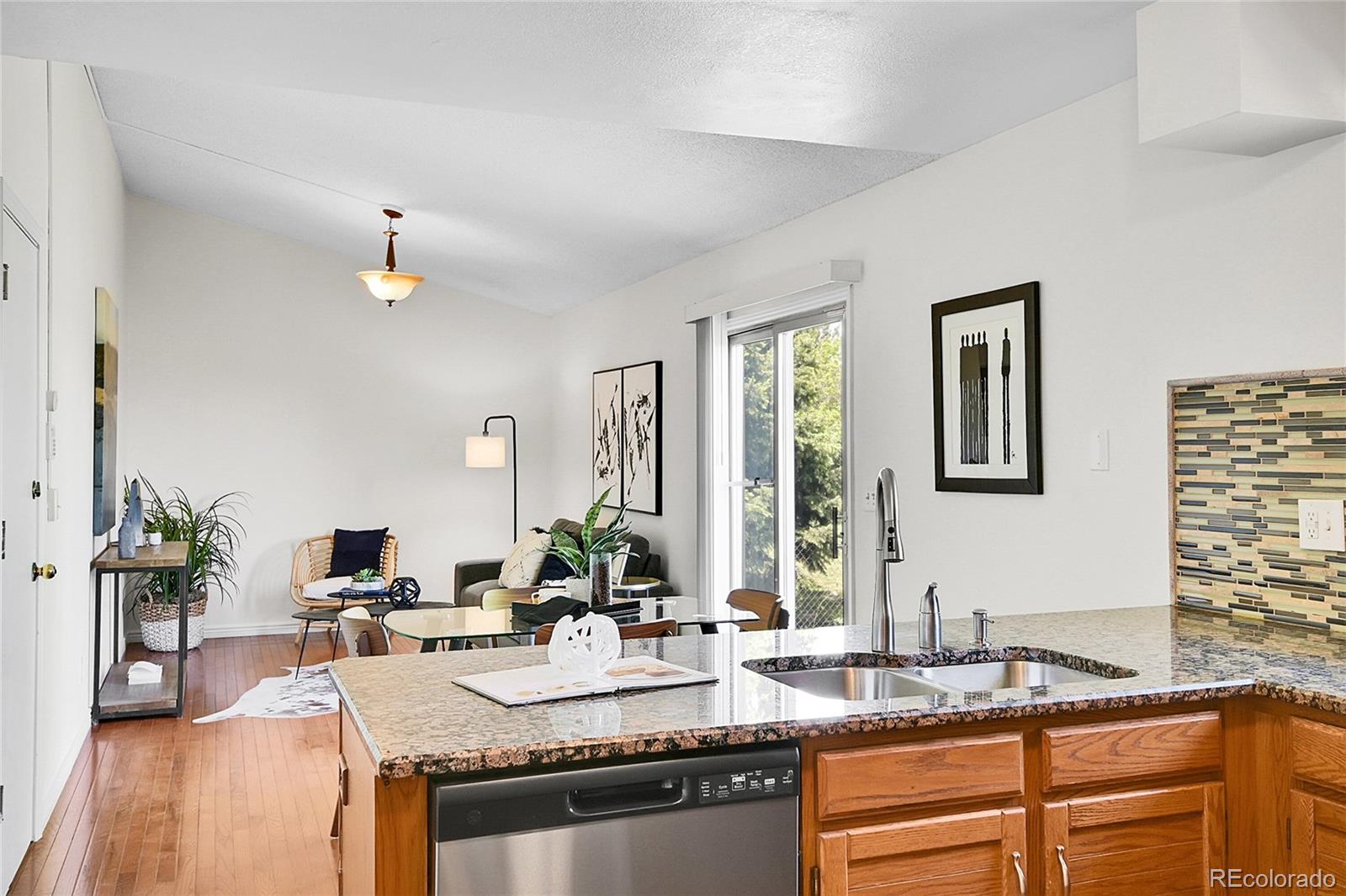 MLS Image #10 for 9946  harrison street,thornton, Colorado