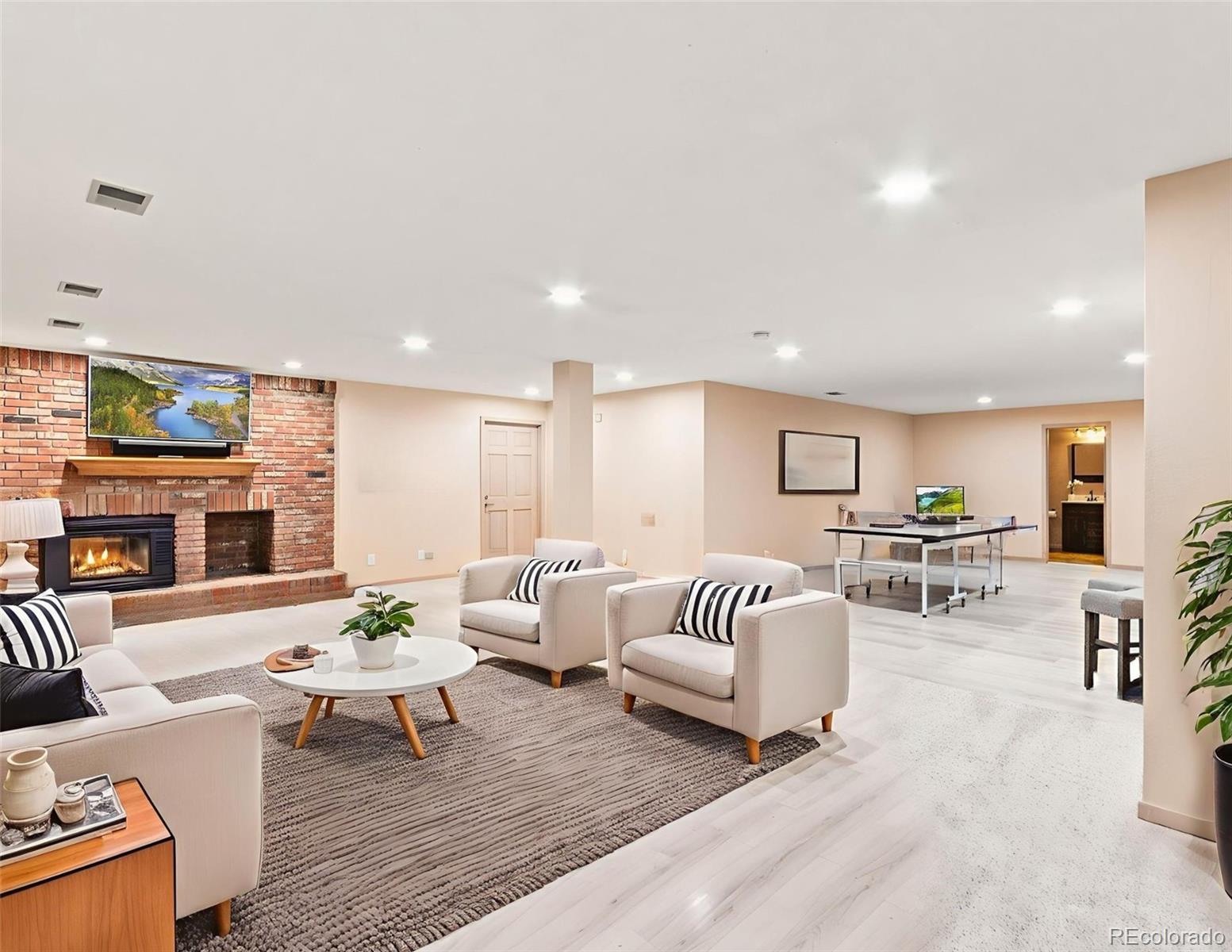 MLS Image #36 for 16416 e powers place,centennial, Colorado