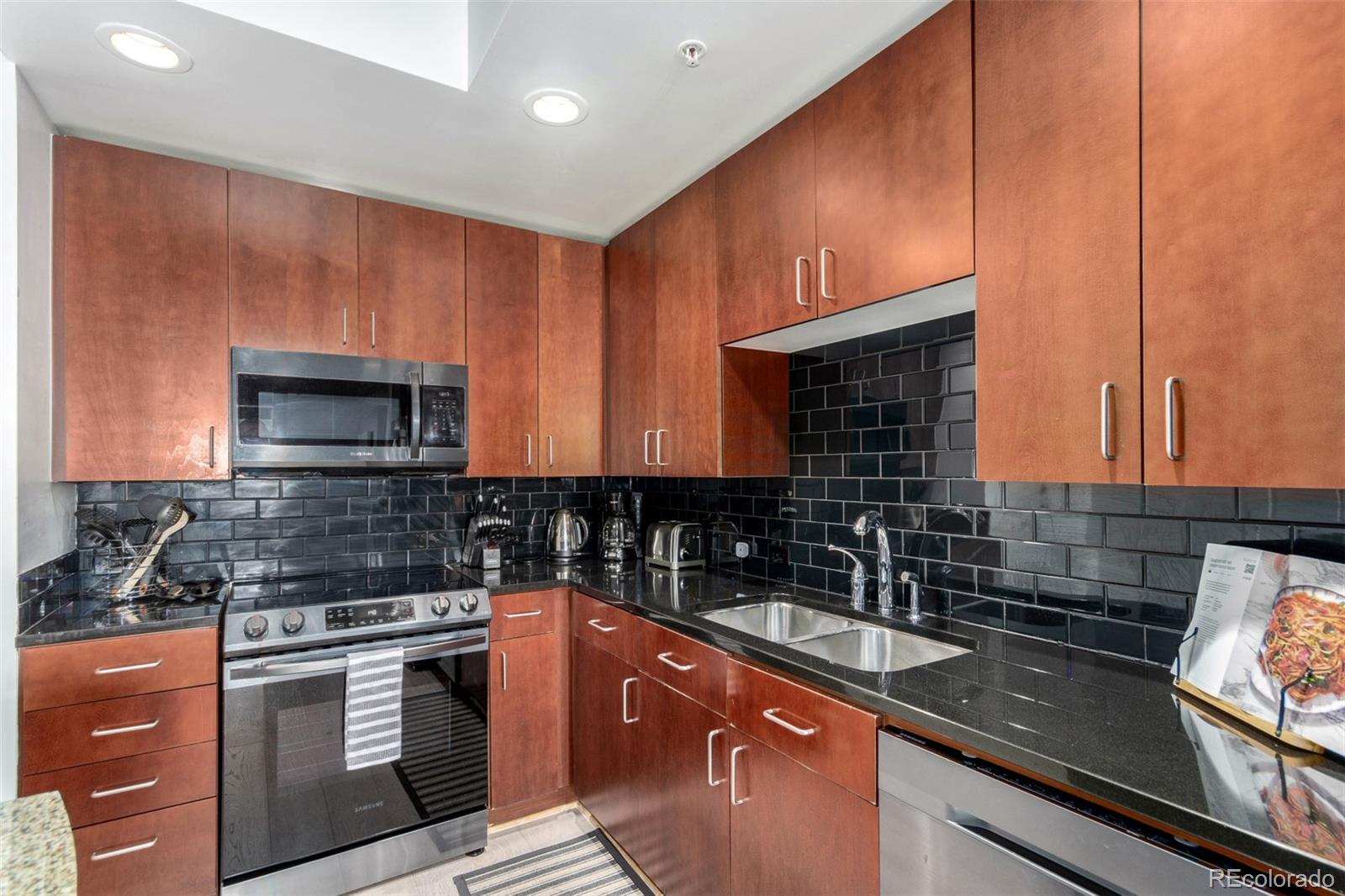 MLS Image #11 for 1700  bassett street,denver, Colorado