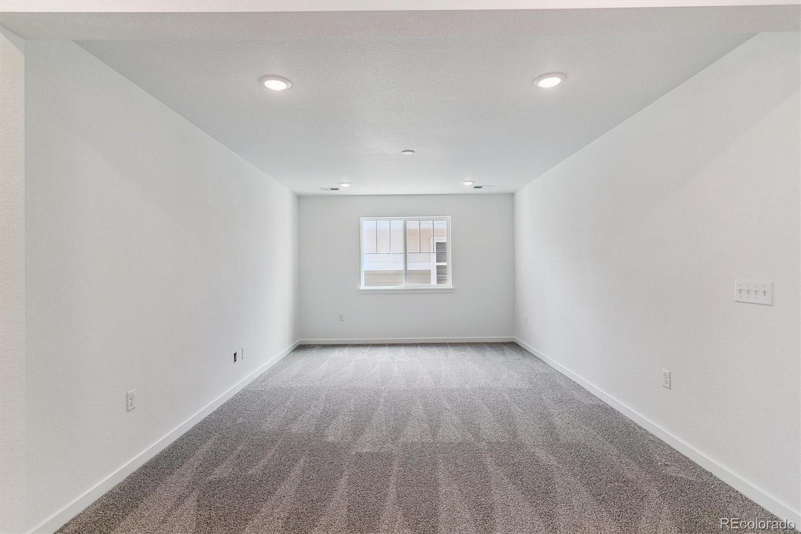 MLS Image #13 for 25254 e warren place,aurora, Colorado