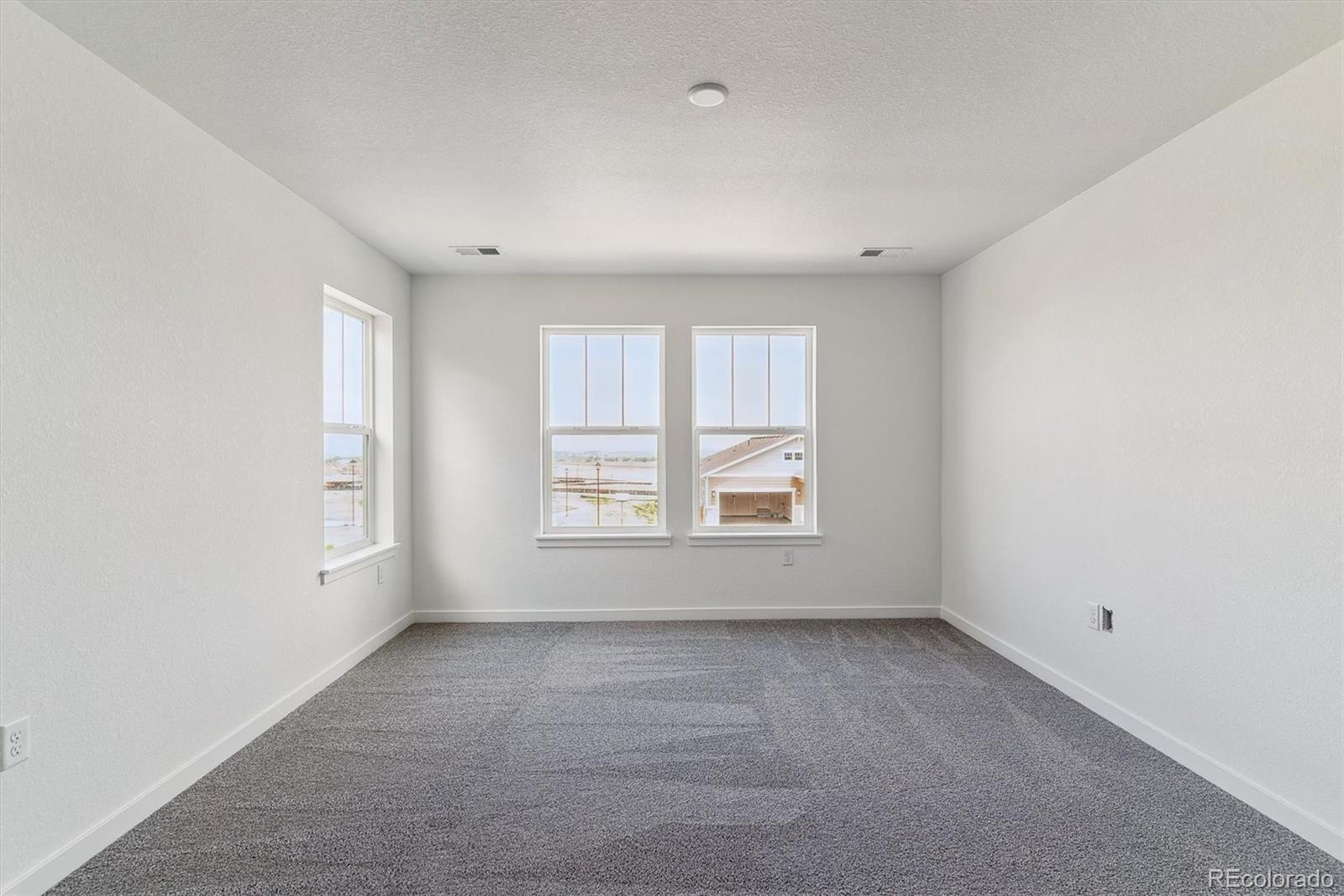 MLS Image #17 for 25254 e warren place,aurora, Colorado