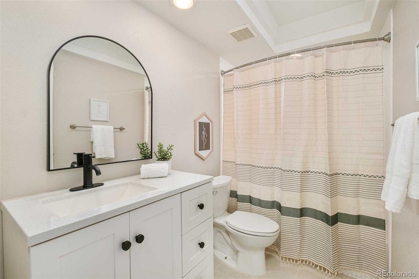 MLS Image #29 for 19595  mitchell drive,denver, Colorado