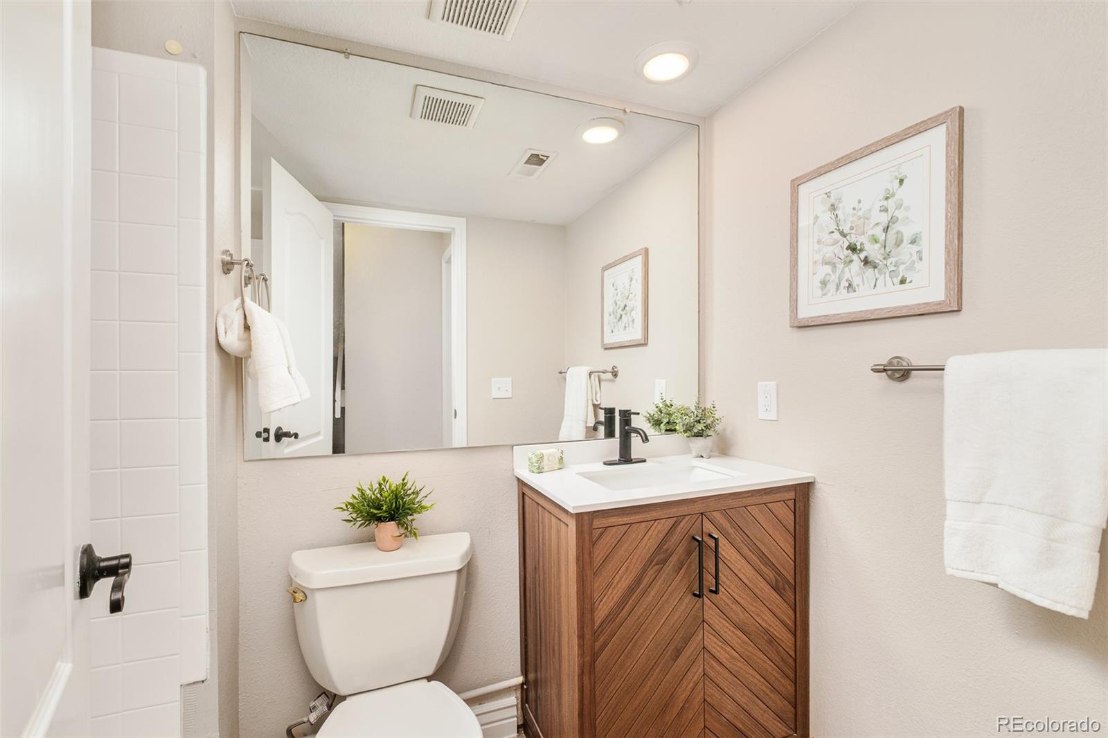 MLS Image #32 for 19595  mitchell drive,denver, Colorado