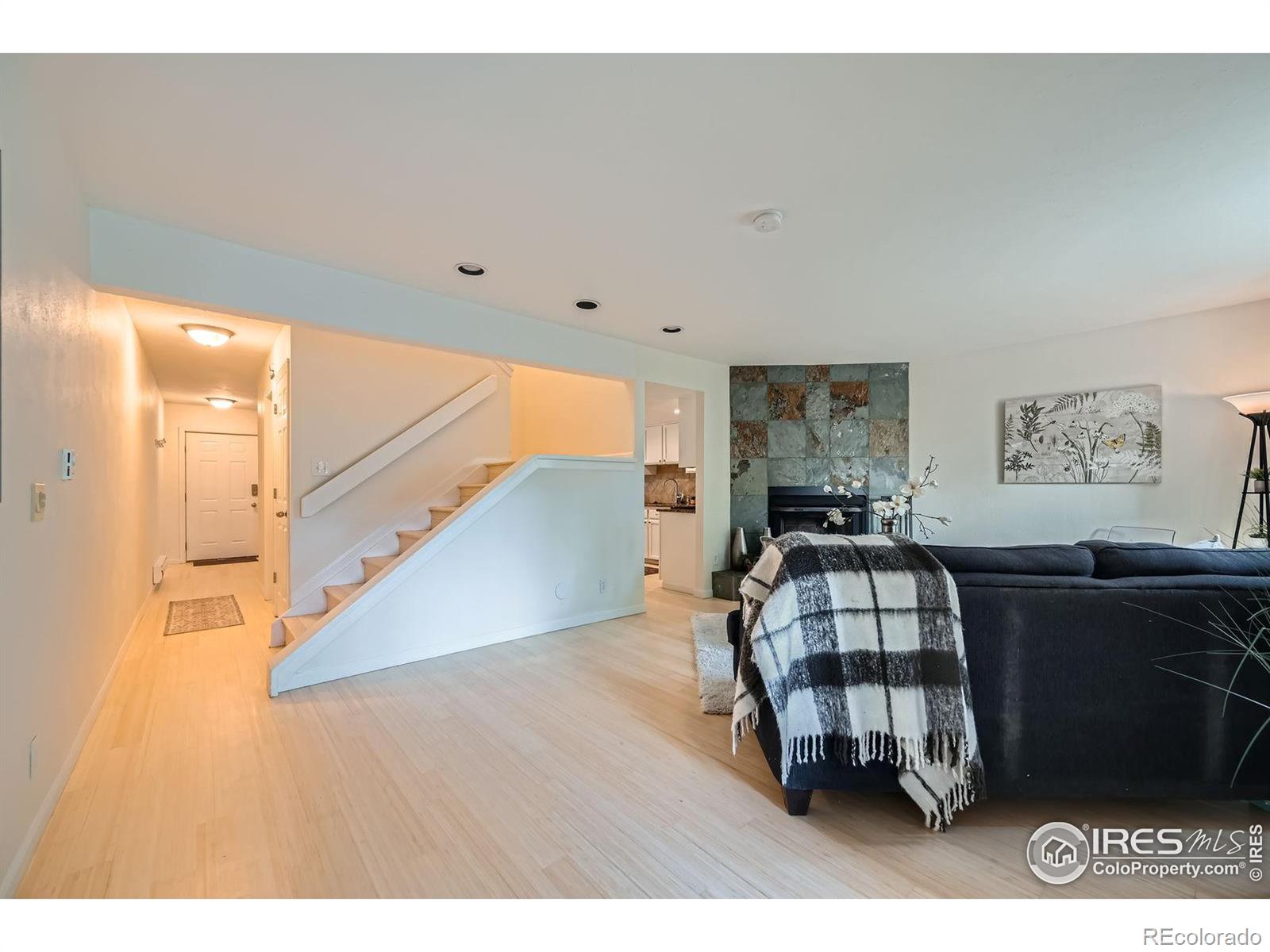 MLS Image #4 for 2977  eagle way,boulder, Colorado