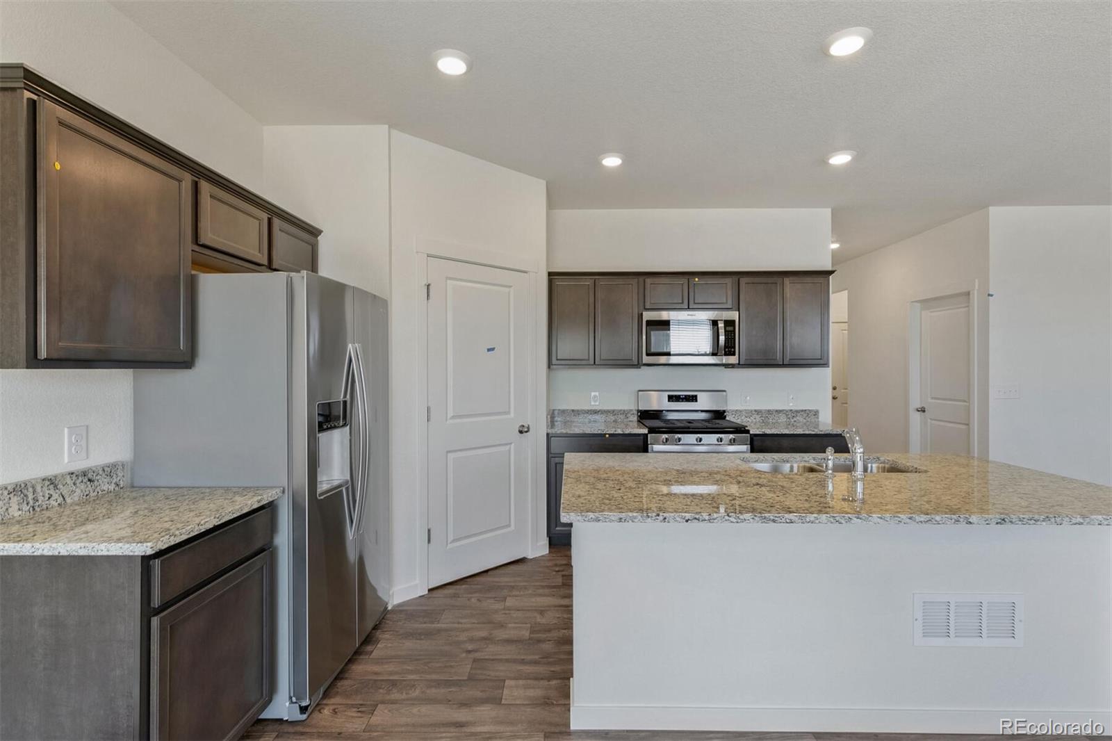 MLS Image #11 for 13487  valentia street,thornton, Colorado