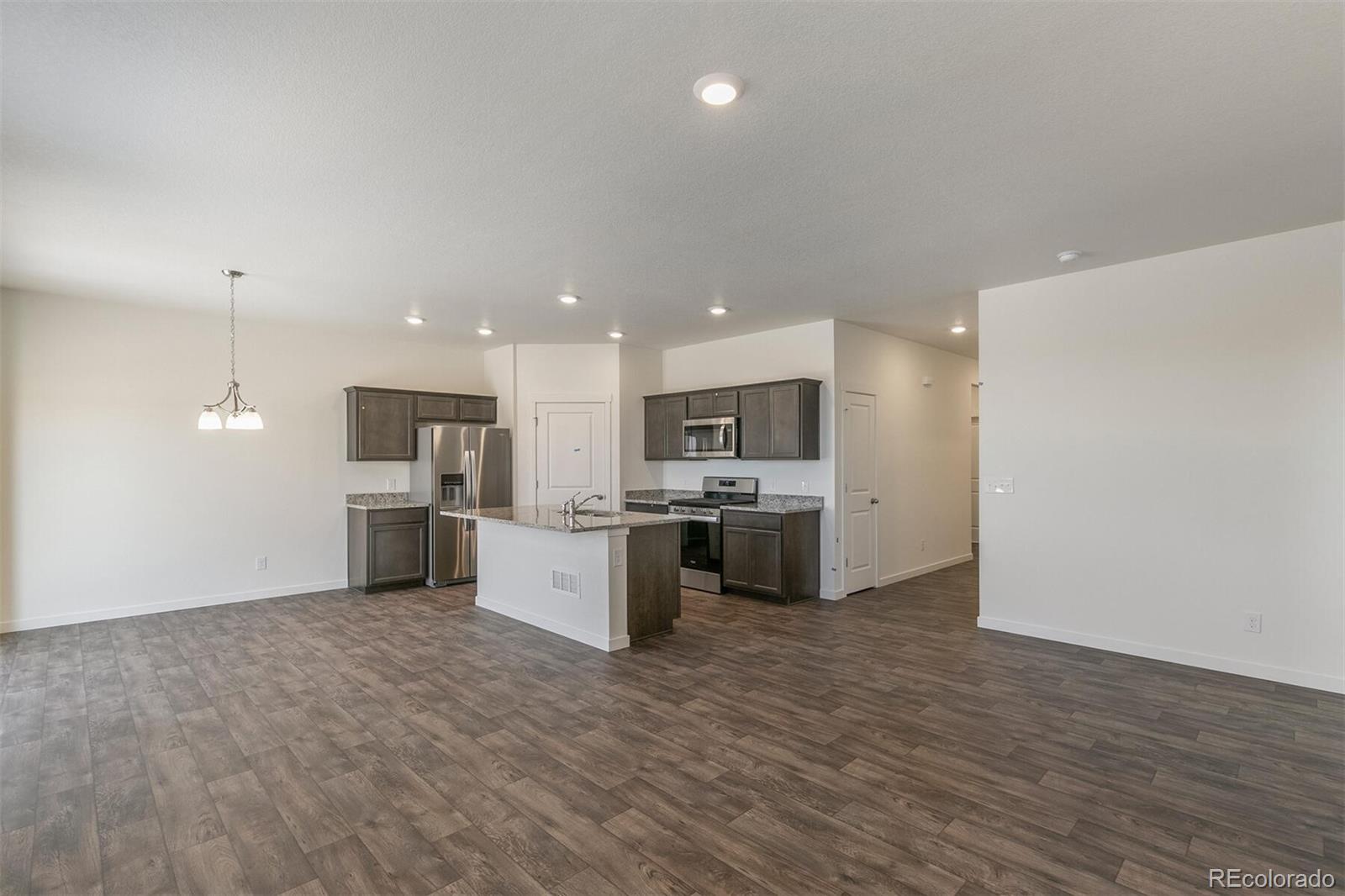 MLS Image #5 for 13487  valentia street,thornton, Colorado