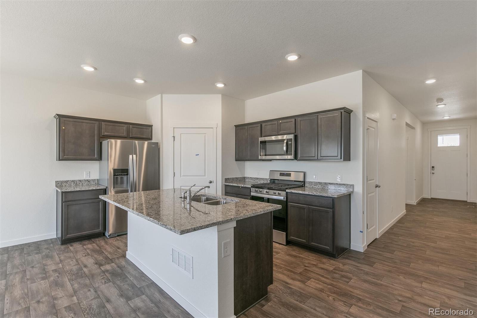 MLS Image #8 for 13487  valentia street,thornton, Colorado