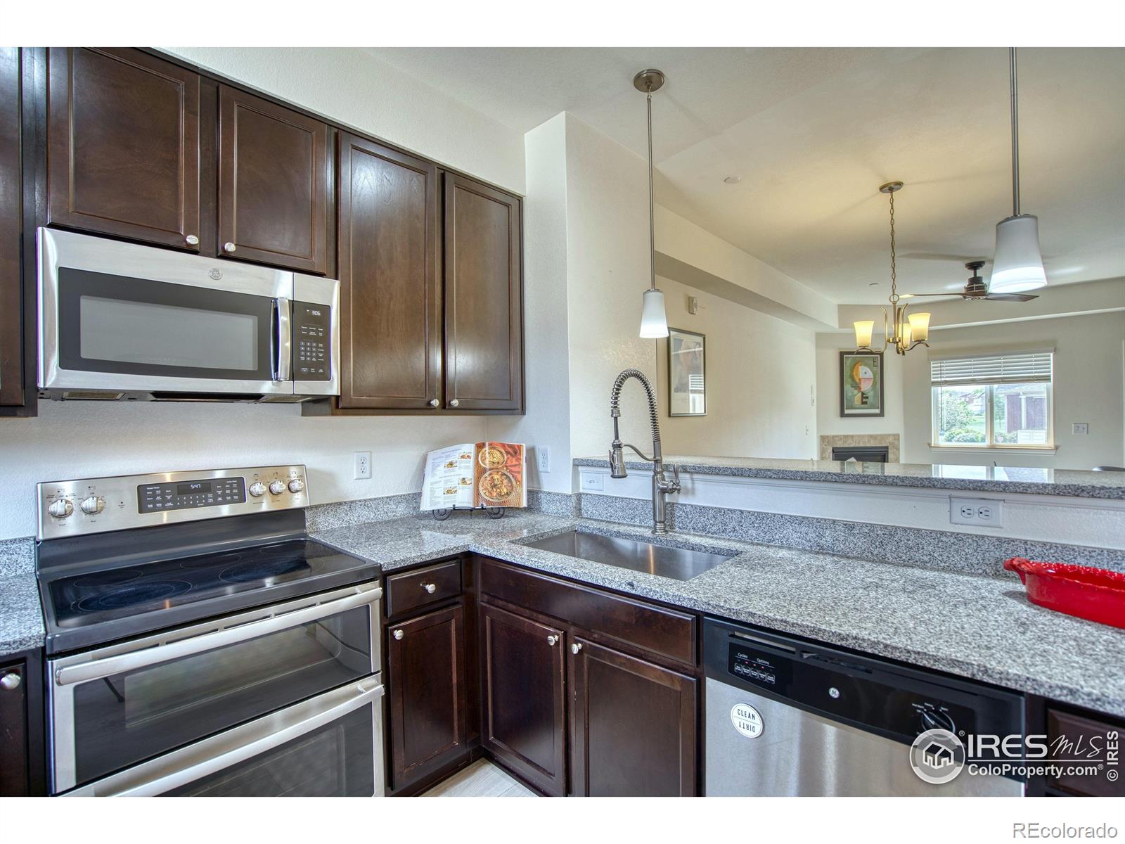 MLS Image #5 for 1240  wren court,longmont, Colorado