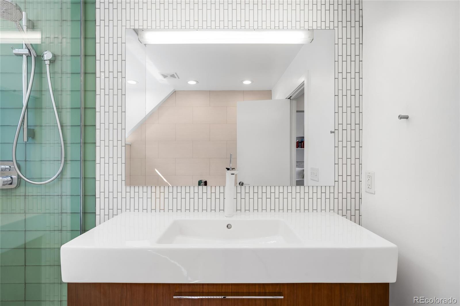 MLS Image #23 for 1718 w 33rd avenue,denver, Colorado