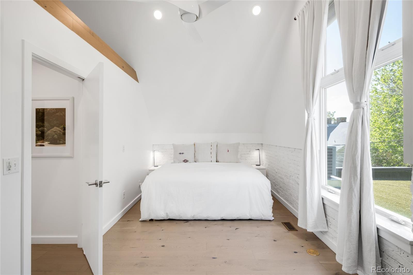 MLS Image #3 for 1718 w 33rd avenue,denver, Colorado