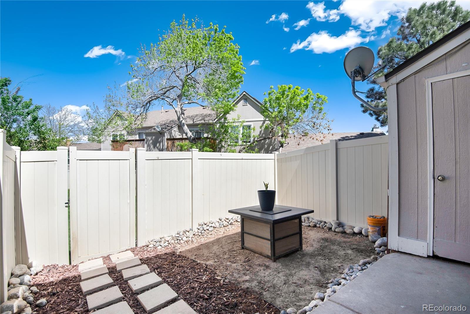 MLS Image #4 for 9713 w chatfield avenue,littleton, Colorado
