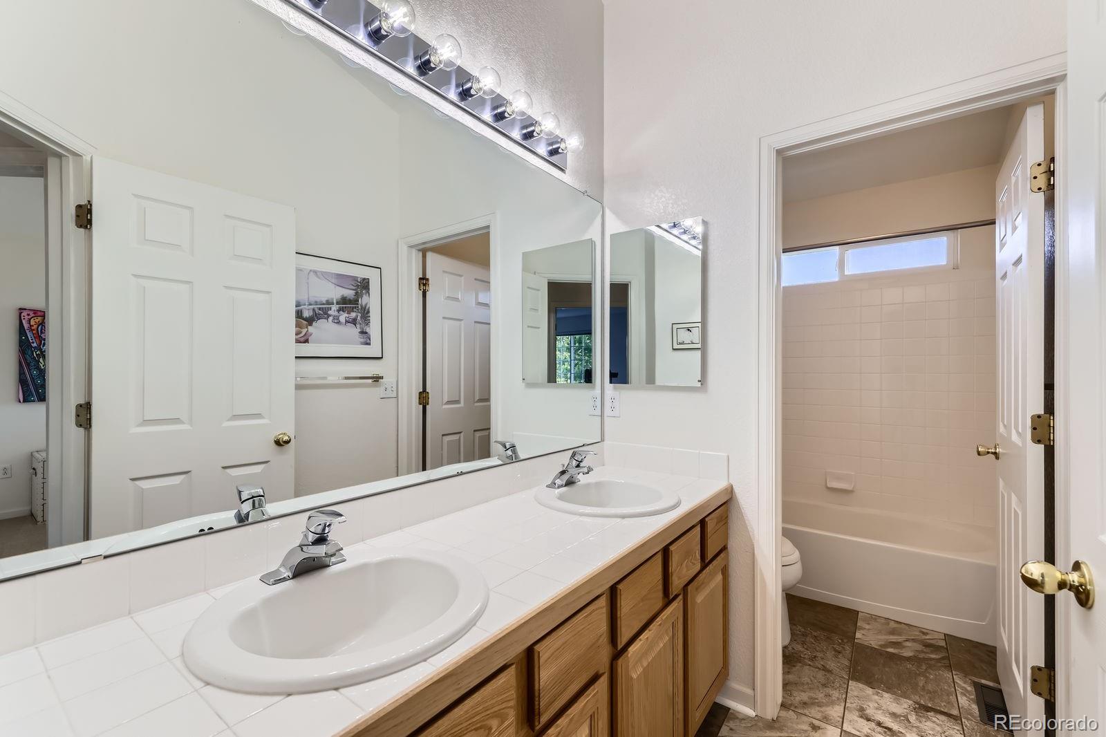 MLS Image #22 for 8915 s field court,littleton, Colorado