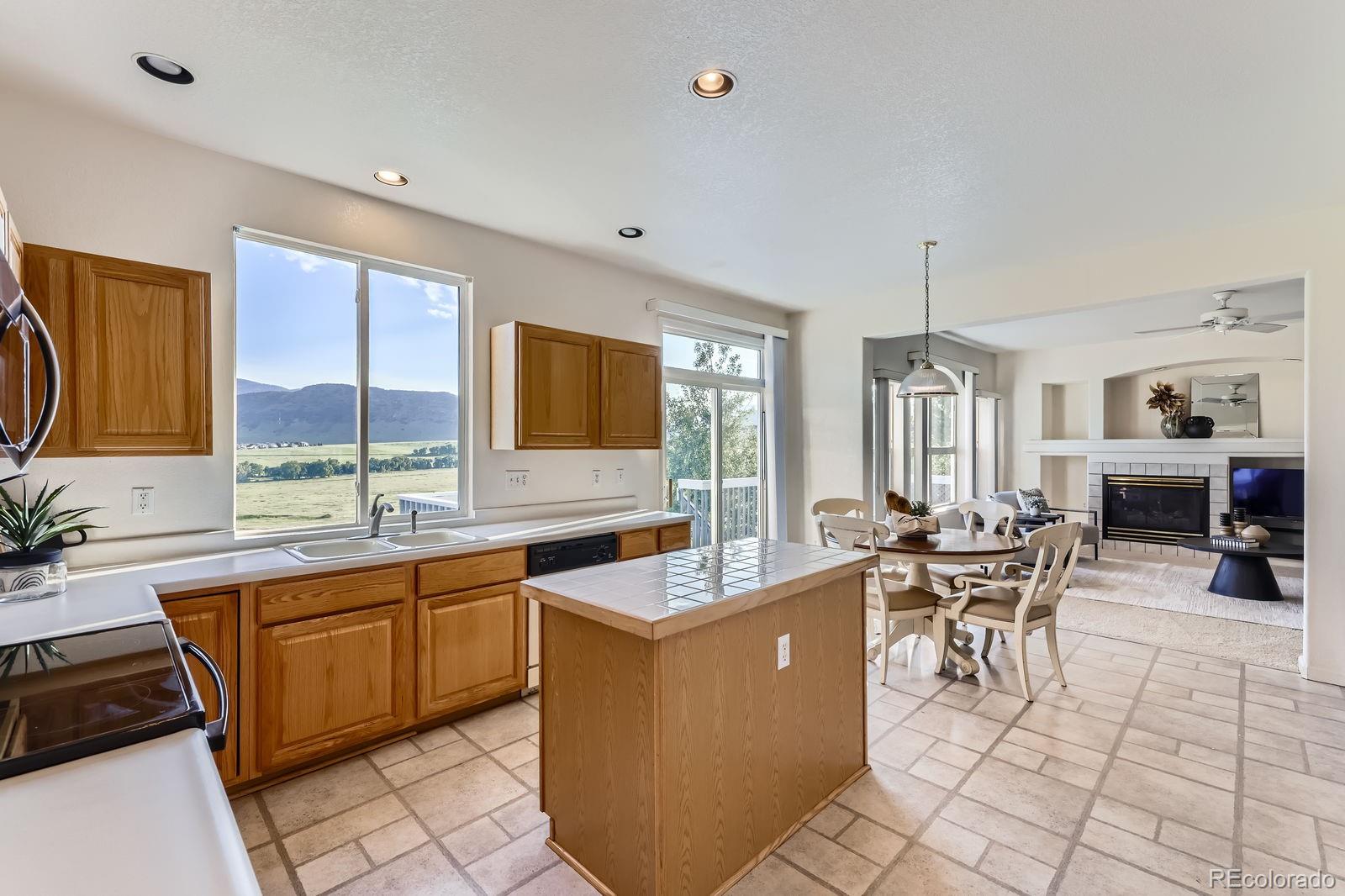 MLS Image #9 for 8915 s field court,littleton, Colorado