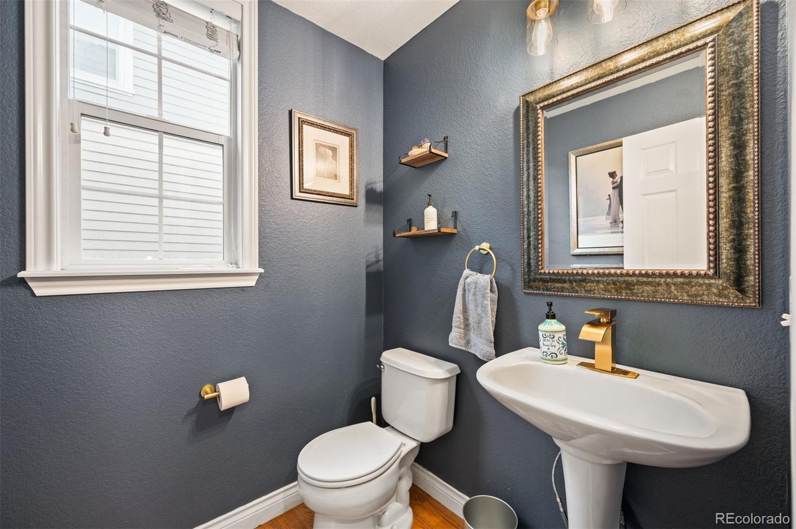 MLS Image #10 for 8728 e 25th drive,denver, Colorado