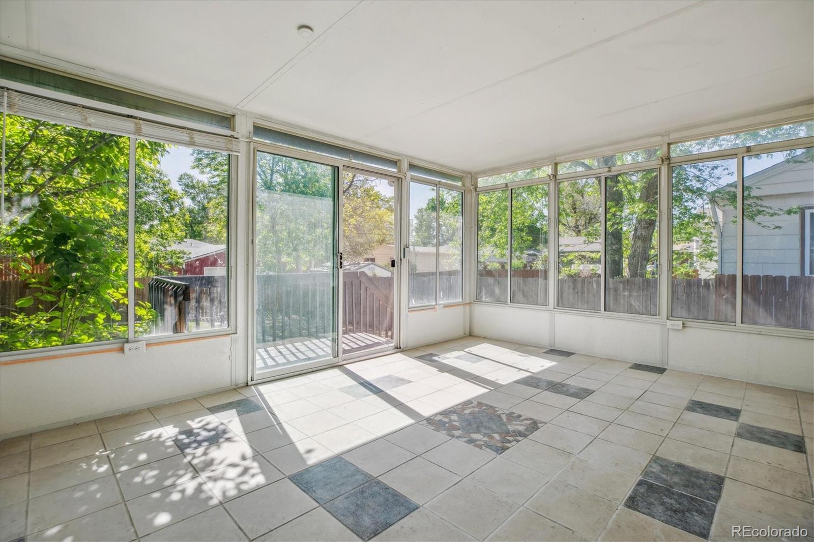 MLS Image #11 for 4624 s lincoln street,englewood, Colorado