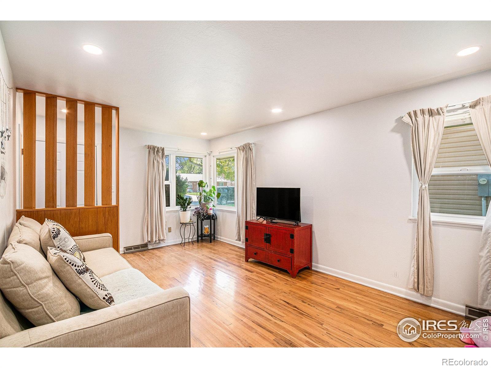 MLS Image #3 for 1033  briarwood road,fort collins, Colorado