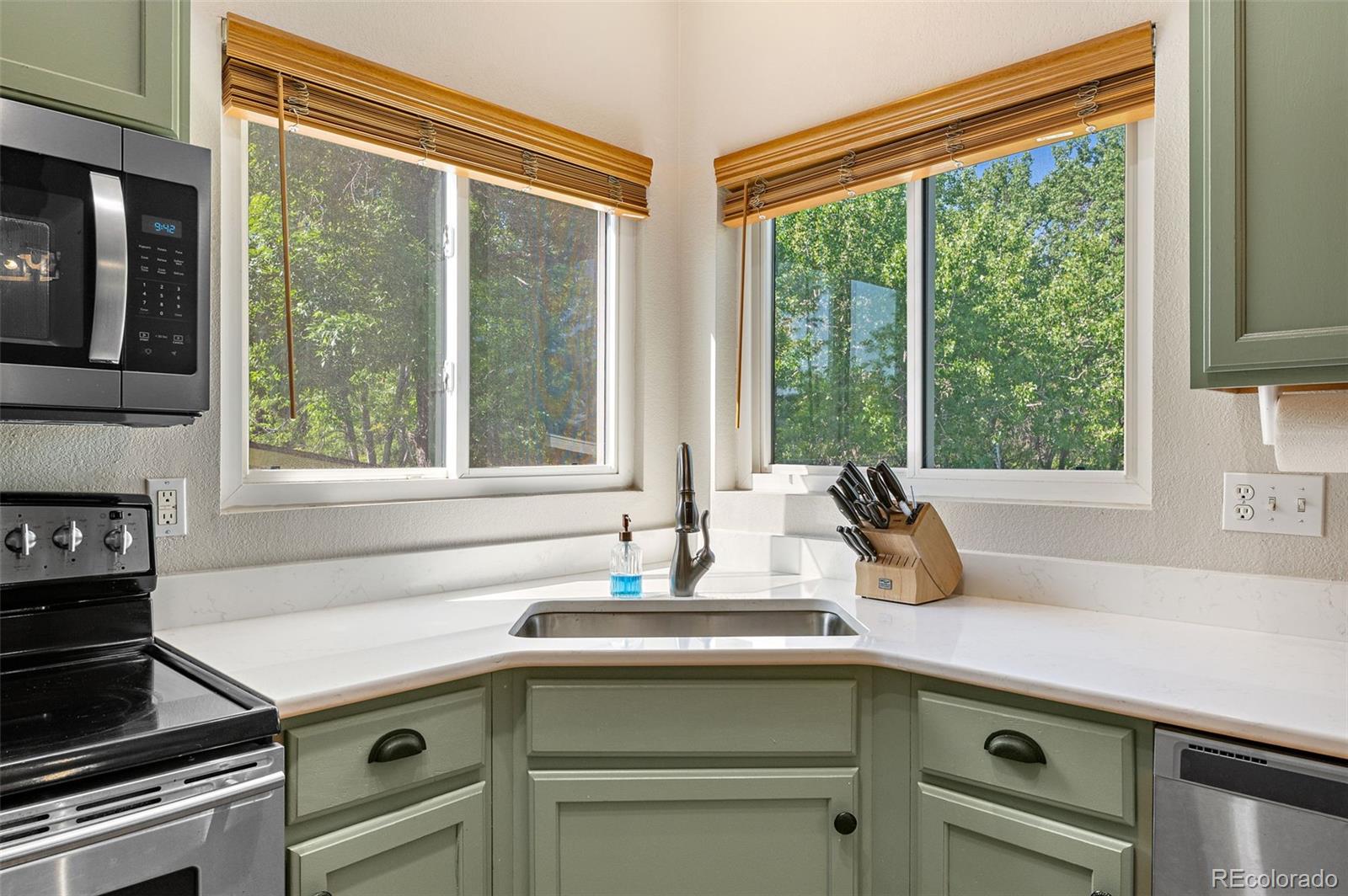 MLS Image #12 for 11777  elizabeth circle,thornton, Colorado